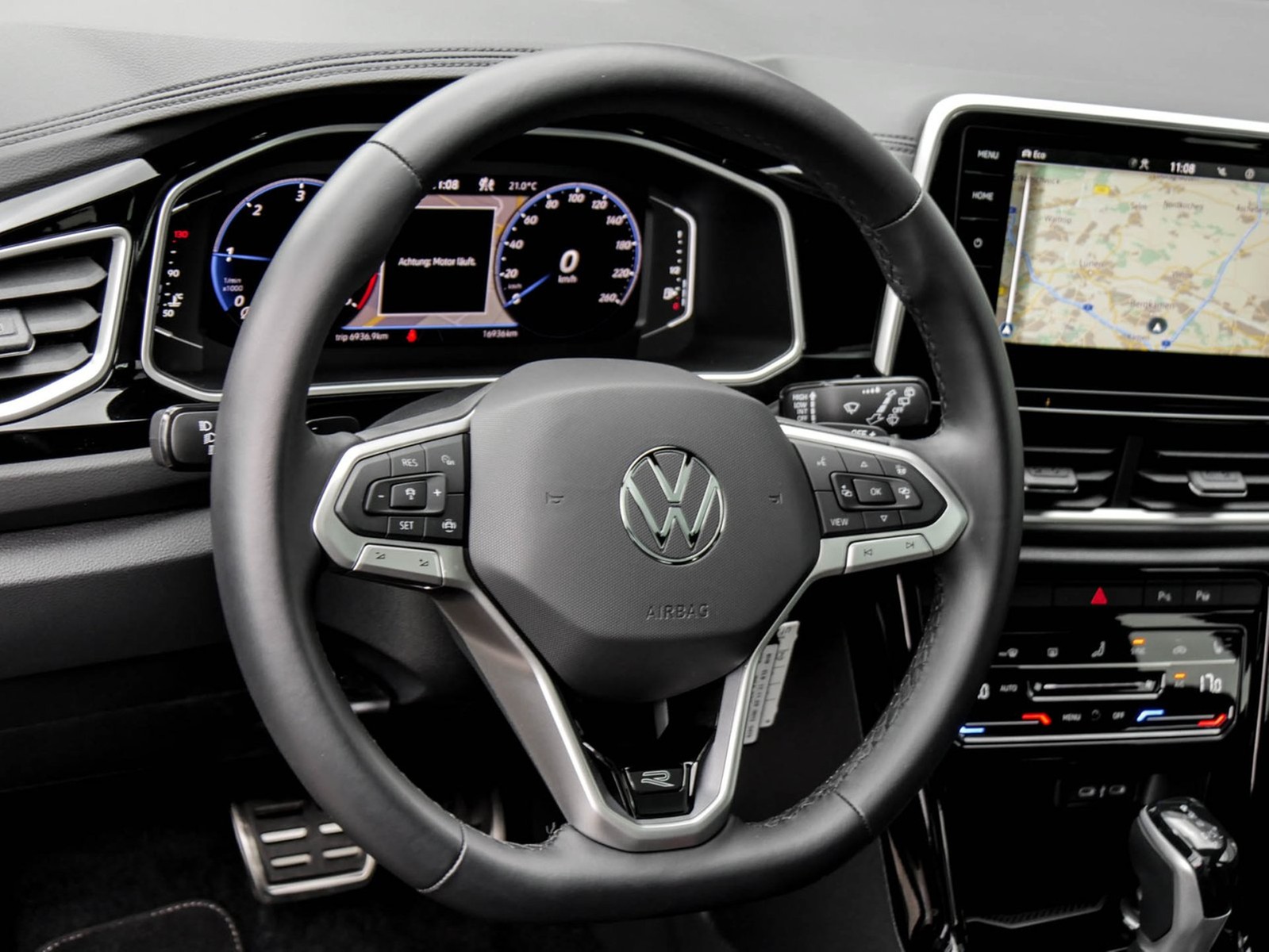 Volkswagen T-Roc 2.0 R-LINE 4X4 LEDER PANO BEATS AHK CAM 18Z