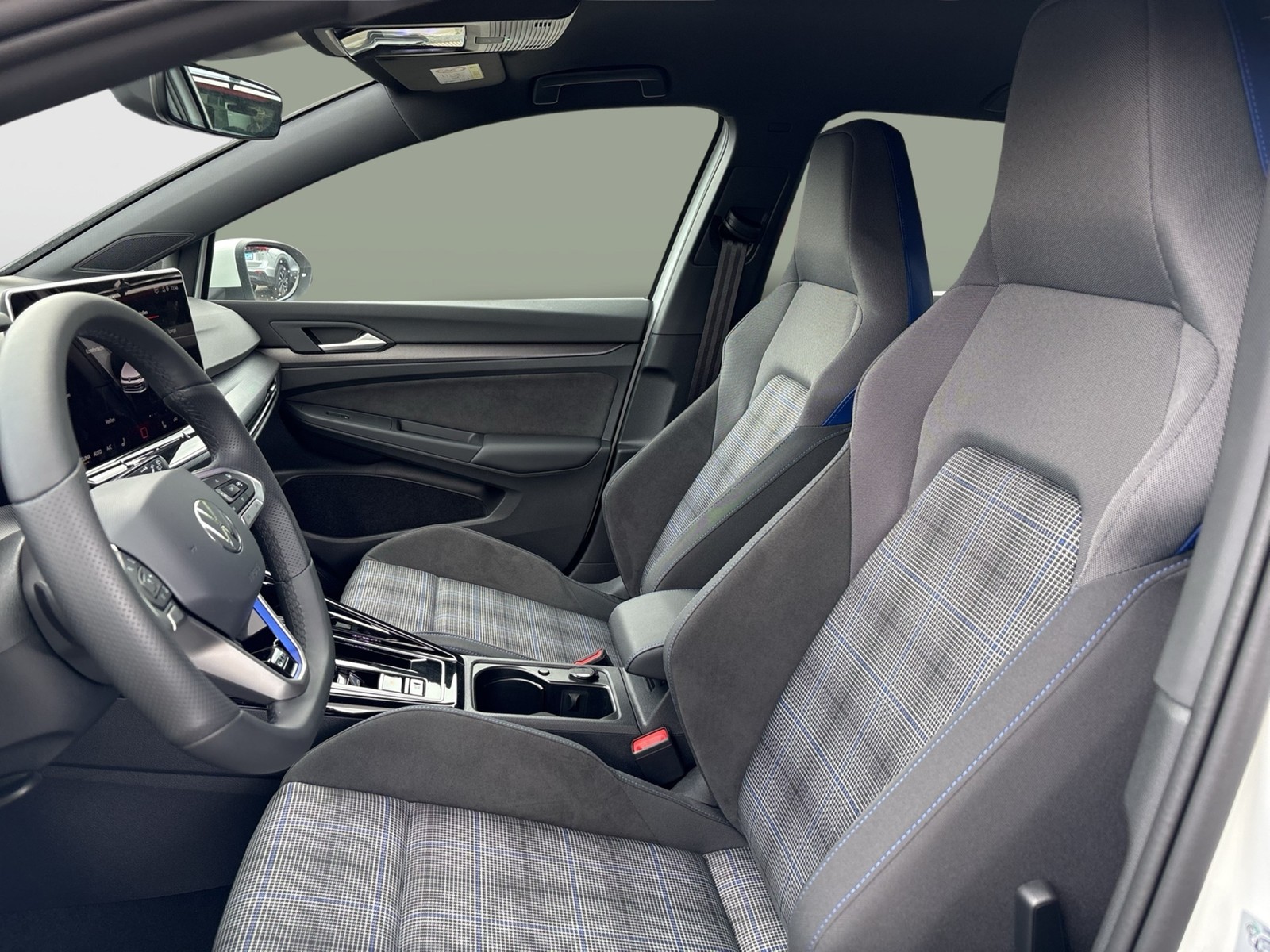 Volkswagen Golf VIII 1.5 HYBRID GTE CAM ACC HEAD-UP NAVI