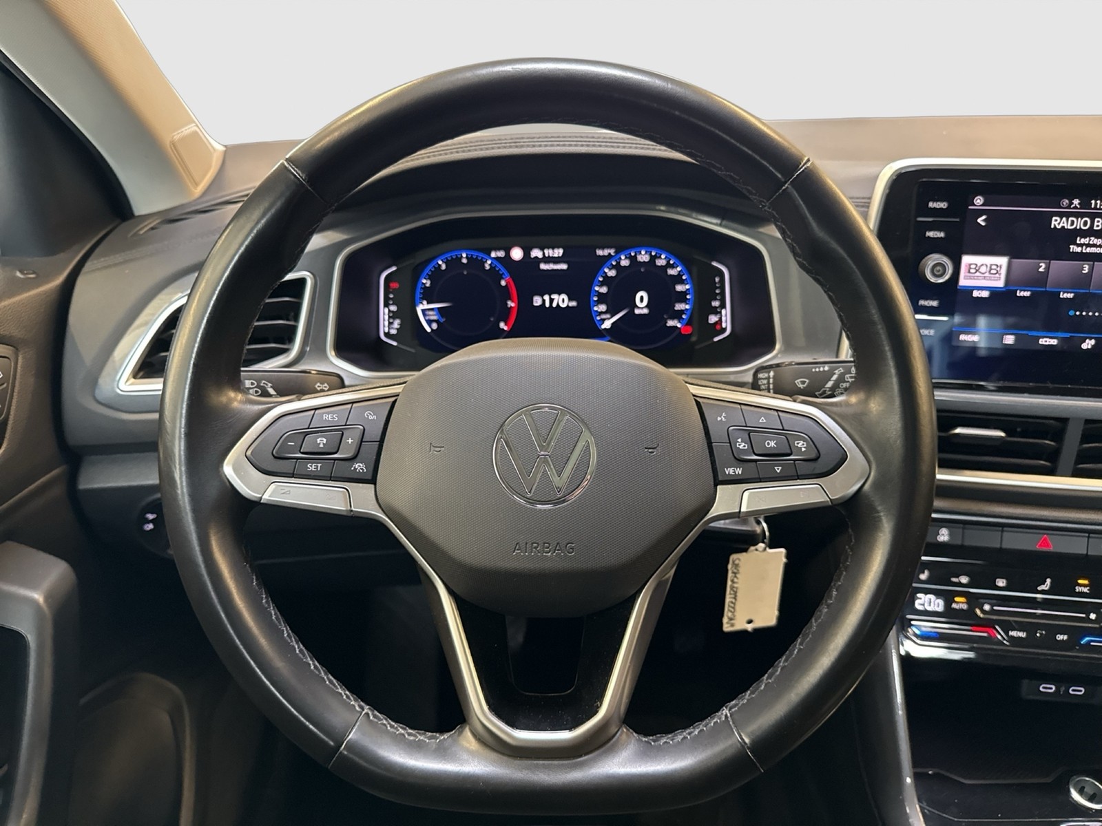 Volkswagen T-Roc 1.5 STYLE PANO AHK CAM ACC LM18 NAVI LED+