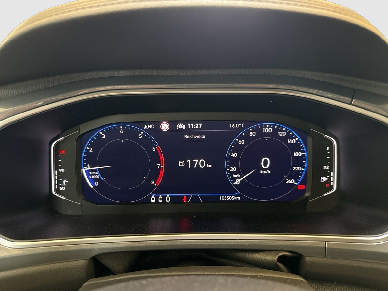Volkswagen T-Roc 1.5 STYLE PANO AHK CAM ACC LM18 NAVI LED+