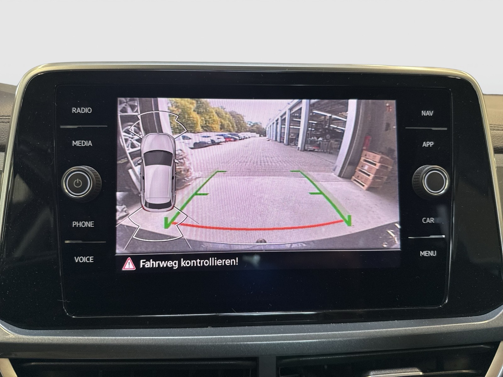 Volkswagen T-Roc 1.5 STYLE PANO AHK CAM ACC LM18 NAVI LED+