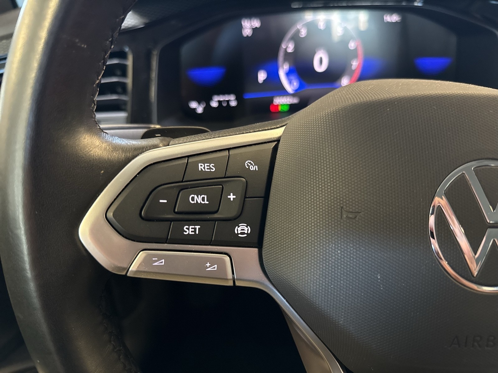Volkswagen Taigo 1.0 LIFE CARPLAY ALU SITZHEIZUNG LED KLIMA
