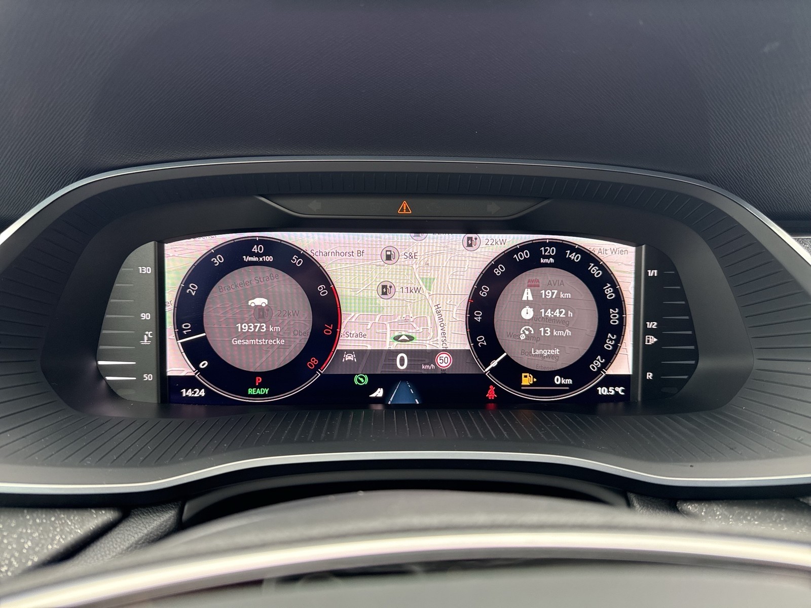 Skoda Octavia Combi 1.5 e-TEC SELECTION CAM HEADUP NAVI