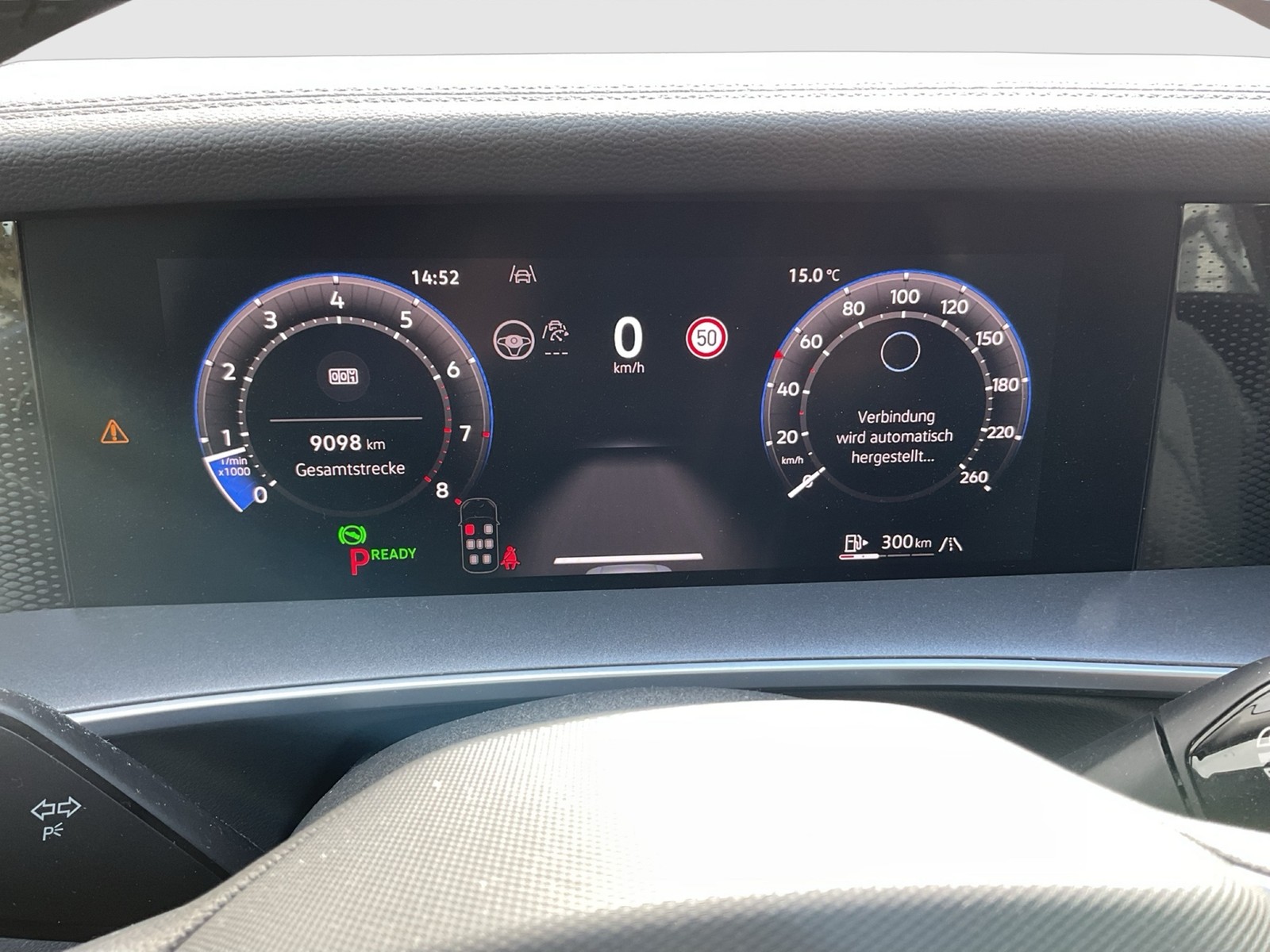 Volkswagen Tayron 1.5 eTSI LIFE 7SITZE AHK 360°CAM ACC LM18