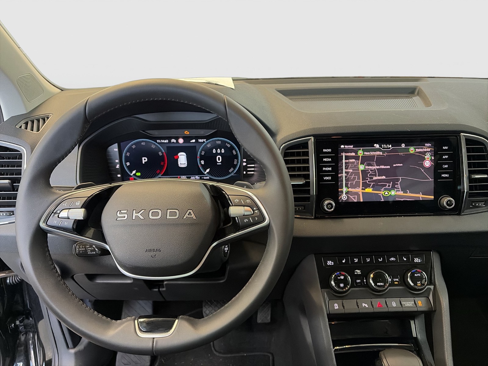 Skoda Karoq 1.5 SELECTION CAM ACC NAVI LM17 CARPLAY
