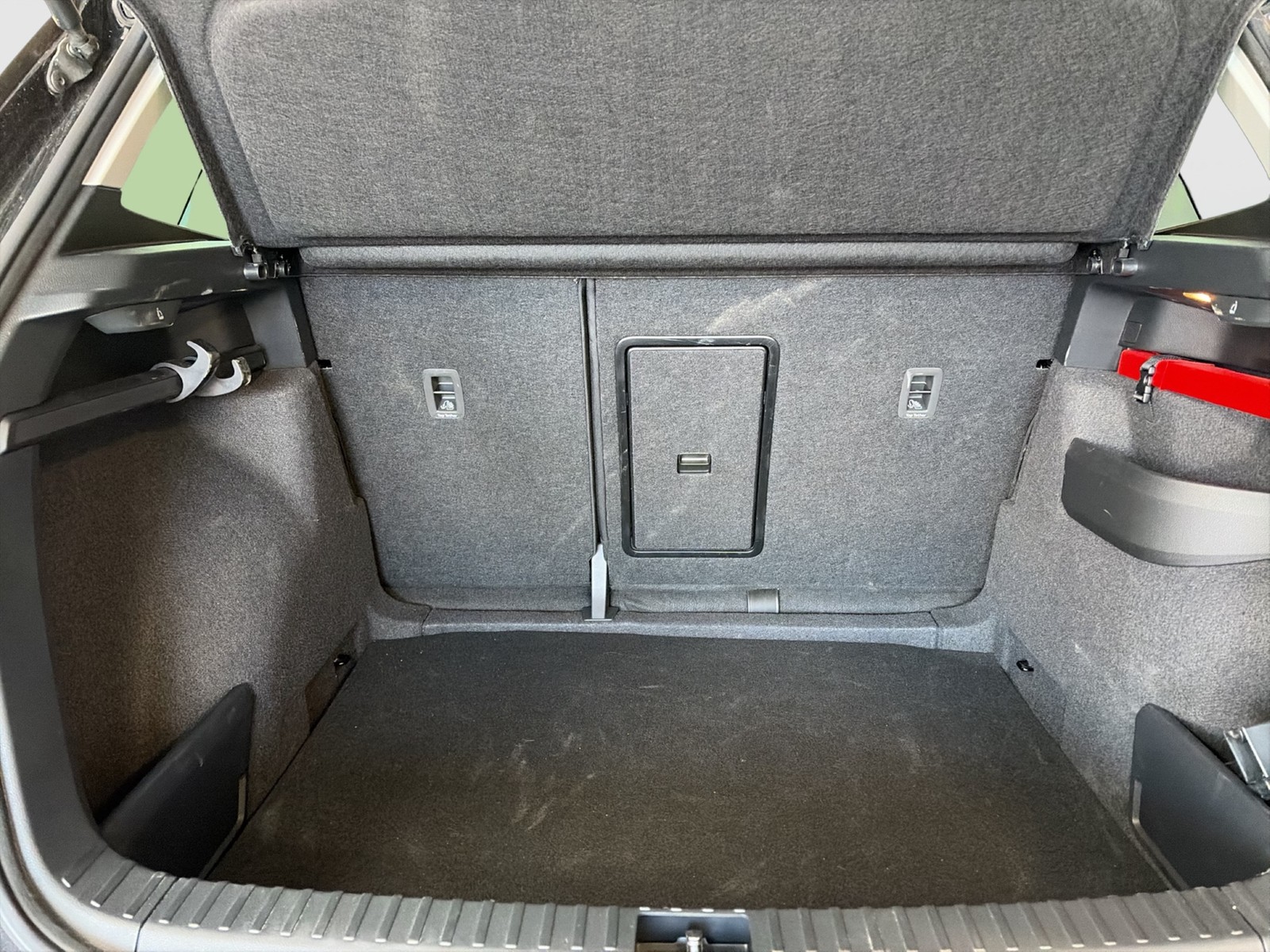 Skoda Karoq 1.5 SELECTION CAM ACC NAVI LM17 CARPLAY