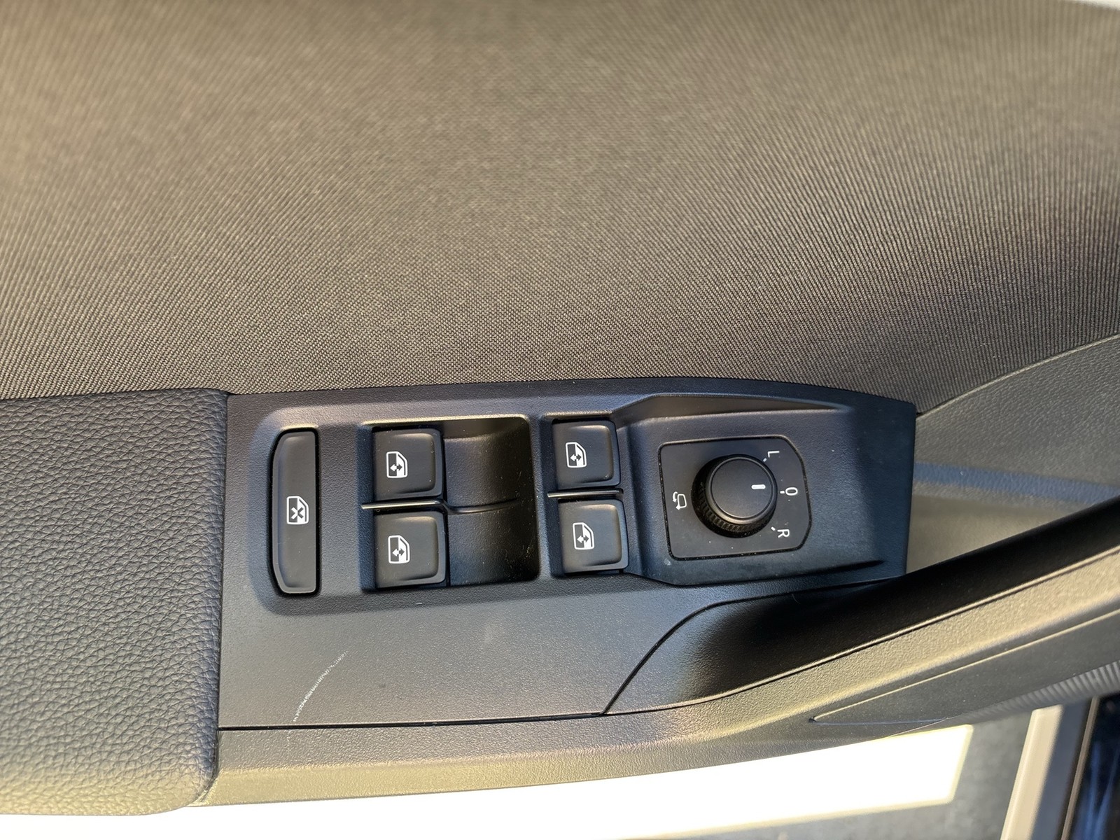 Seat Arona 1.0 FR CAM ACC NAVI LM17 SITZHEIZUNG