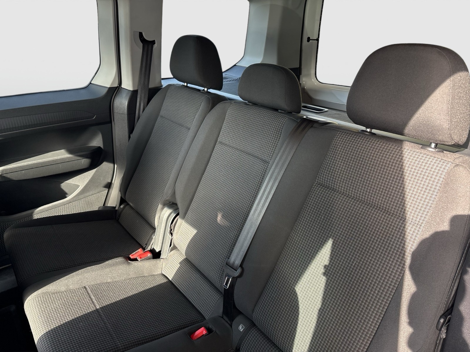 Volkswagen Caddy 1.5 Kombi KAMERA NAVI CARPLAY KLIMA