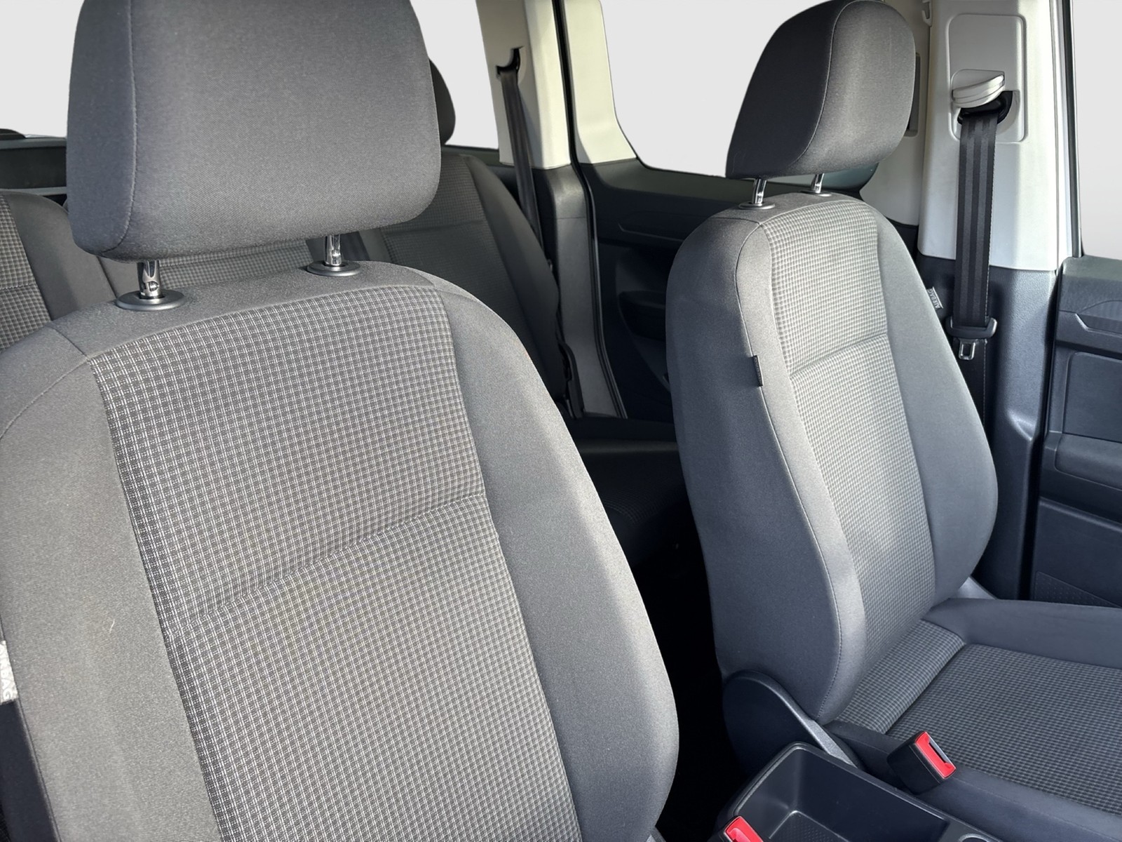 Volkswagen Caddy 1.5 Kombi KAMERA NAVI CARPLAY KLIMA
