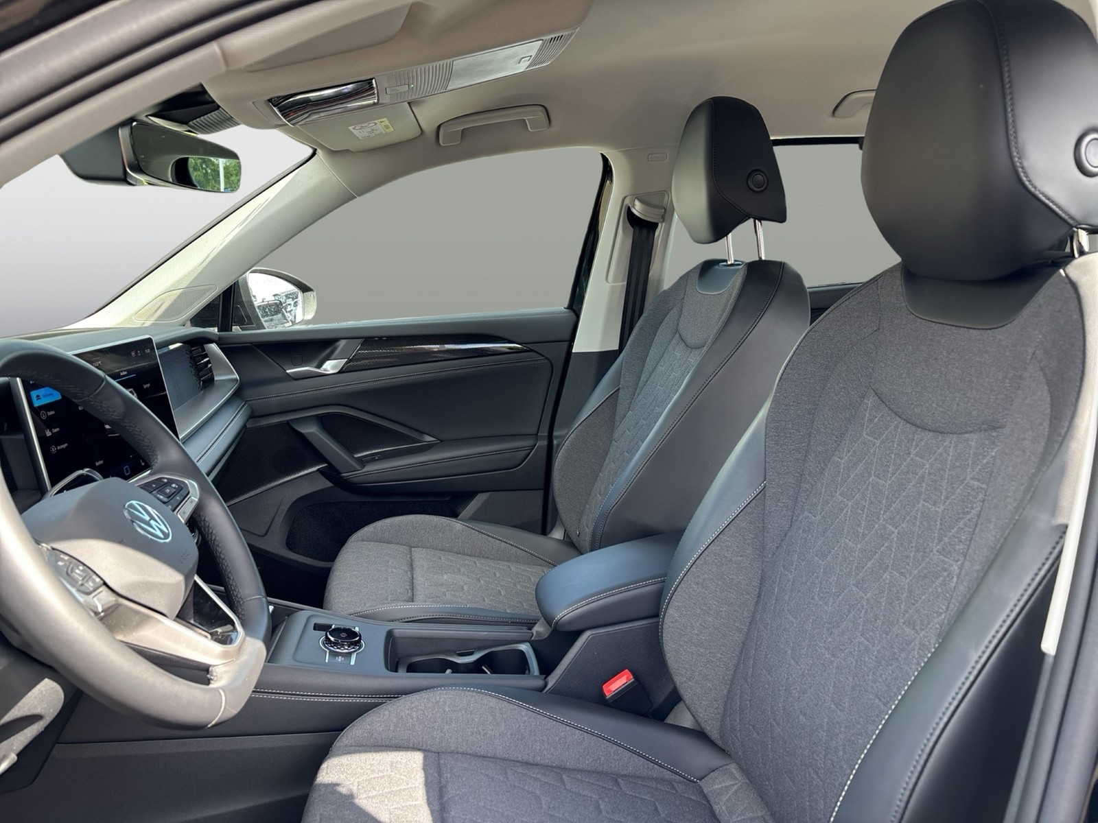Volkswagen Tayron 1.5 HYBRID LIFE AHK CAM ACC LM18 CARPLAY