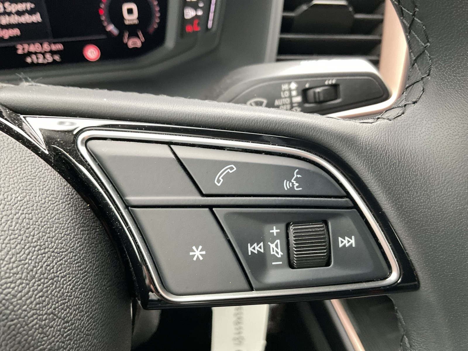 Audi A1 allstreet 35 TEILLEDER ALU17 NAVI SITZHEIZ