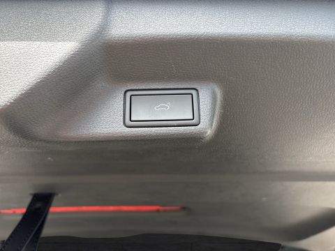 Volkswagen ID.Buzz PRO AHK 360°CAM ALU20 MATRIX eKLAPPE