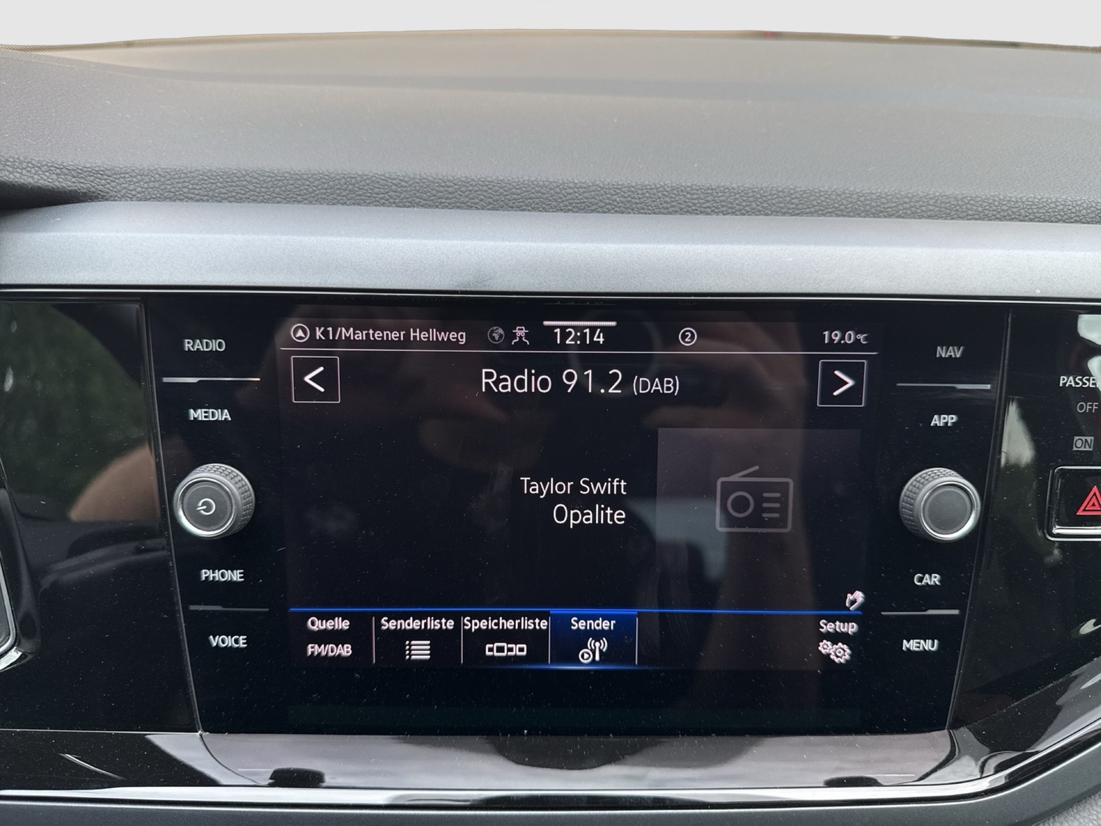Volkswagen Polo 1.0 R-LINE MATRIX NAVI ALU CARPLAY SITZHEIZ