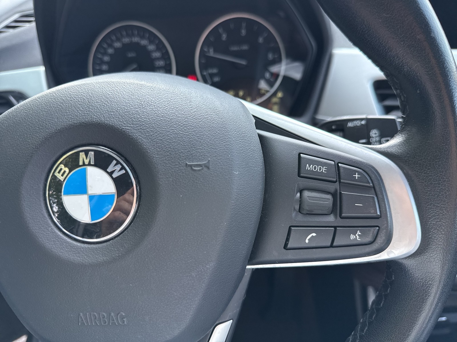 BMW X1 20 d xLine 4X4 LEDER PANO eSITZE ALU18 NAVI