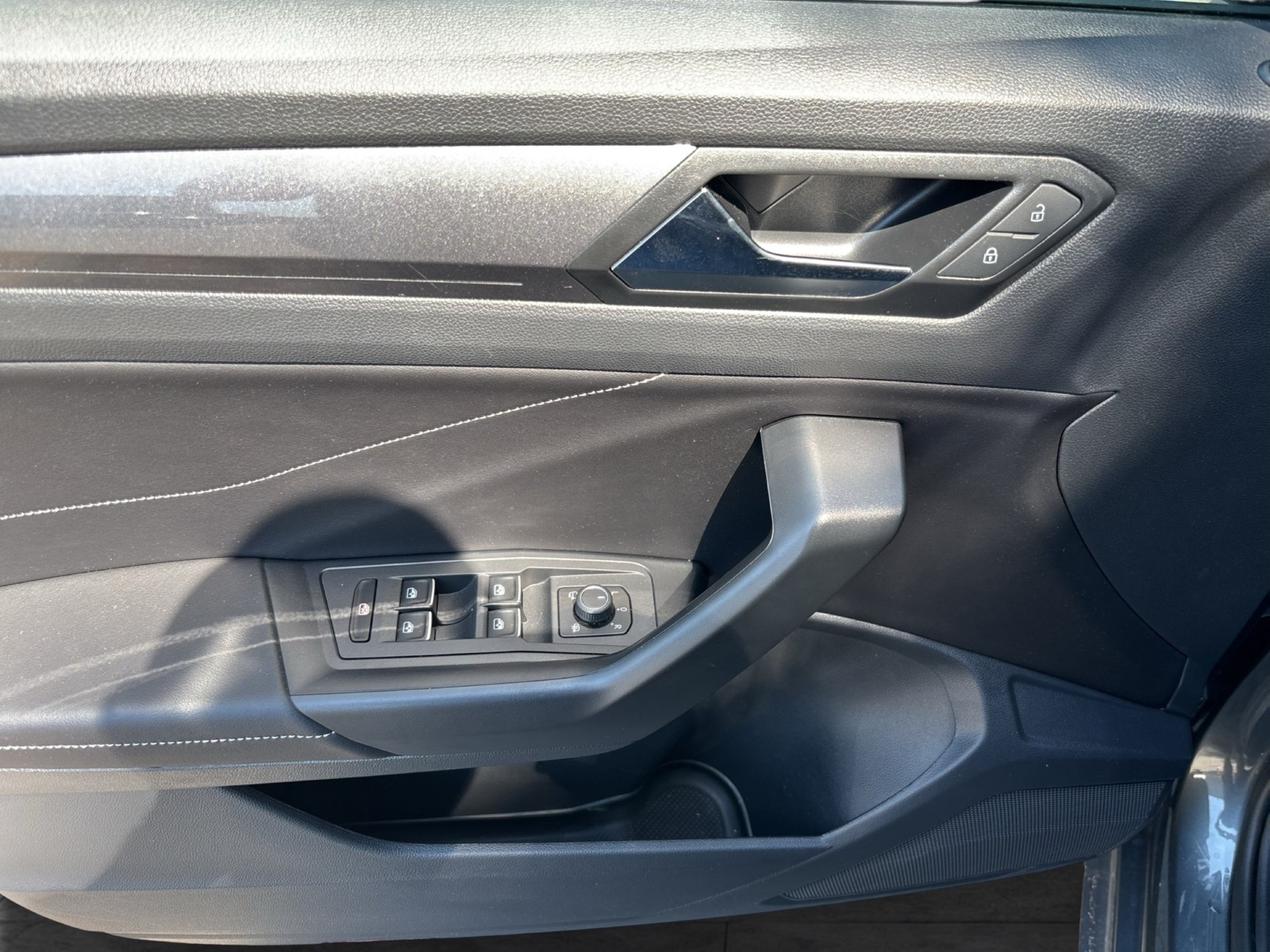 Volkswagen T-Roc 1.0 STYLE AHK ACC ALU CARPLAY LED+ SITZHEIZ