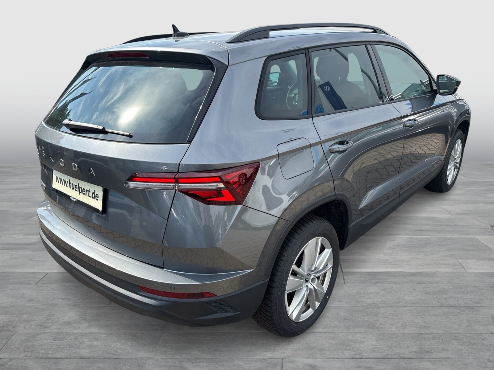 Skoda Karoq 1.5 SELECTION CAM ACC NAVI CARPLAY SITZHZ.