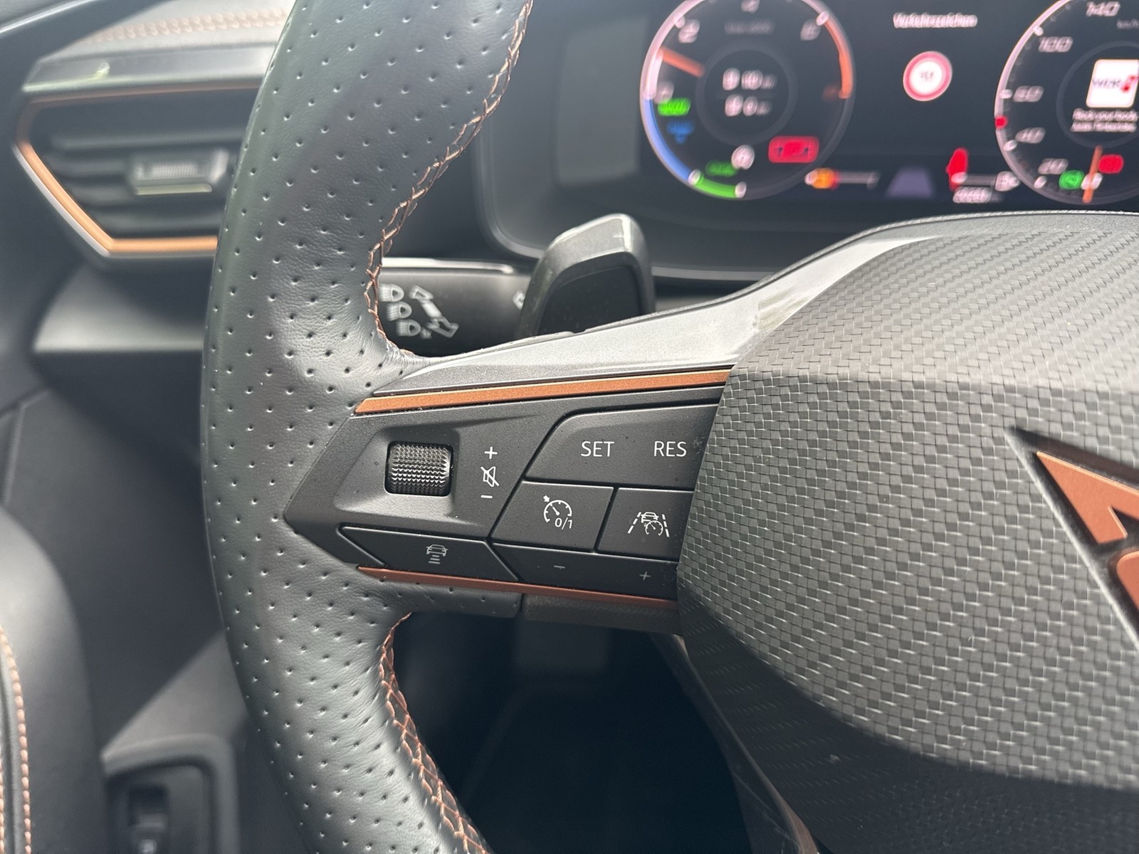 Cupra Formentor 1.4 HYBRID ACC ALU18" NAVI SITZHEIZUNG