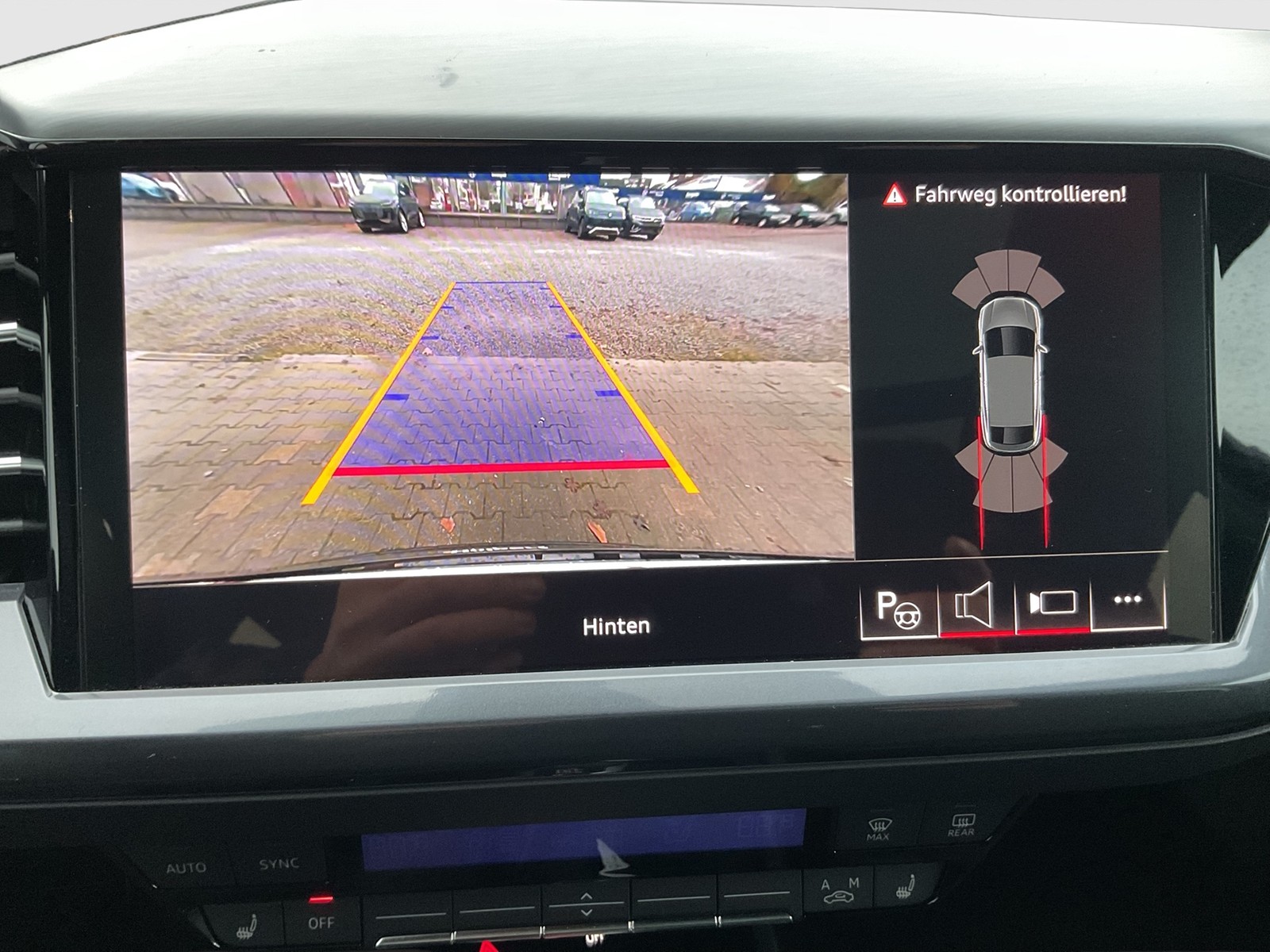 Audi Q4 e-tron Sportback 45 quattro S LINE PANO LM21