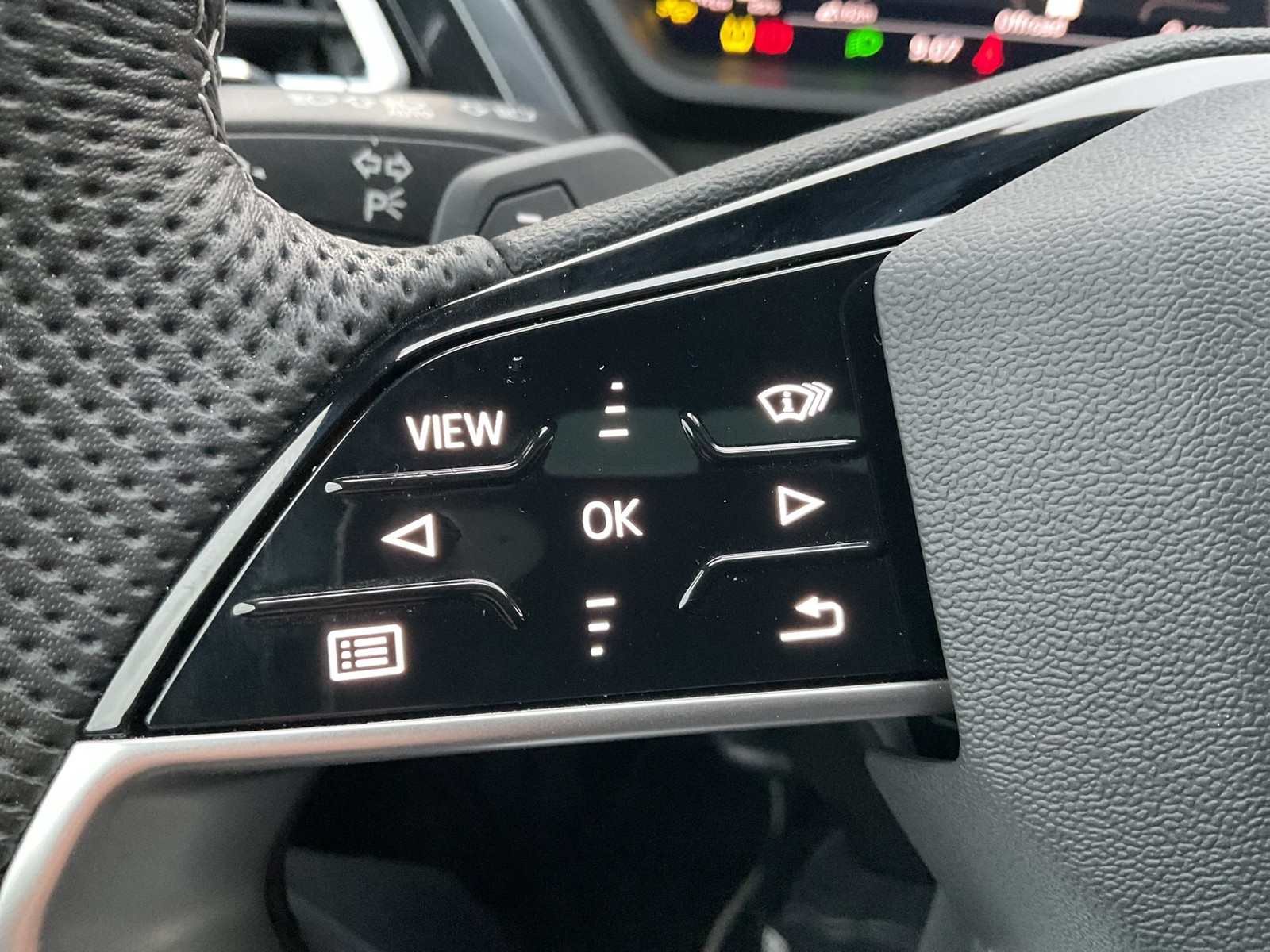 Audi Q4 e-tron Sportback 45 quattro S LINE PANO LM21