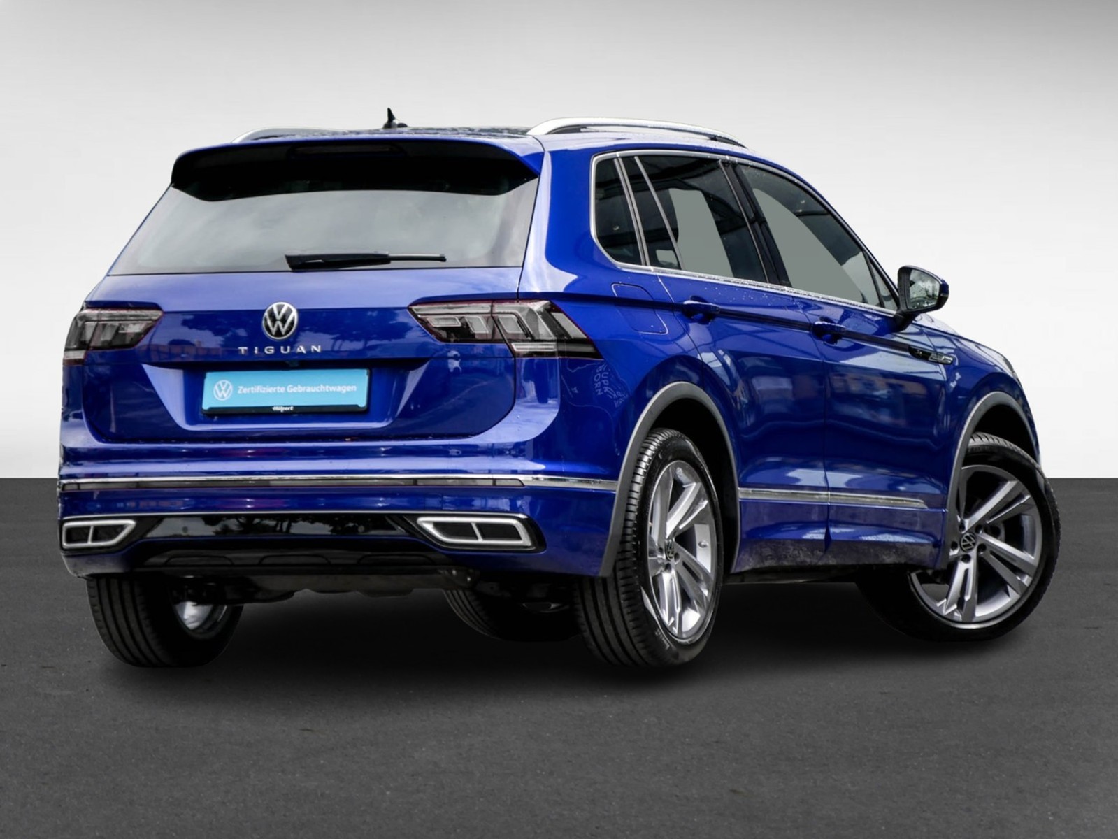 Volkswagen Tiguan 1.5 R-LINE PANO AHK CAM ACC LM19 NAVI