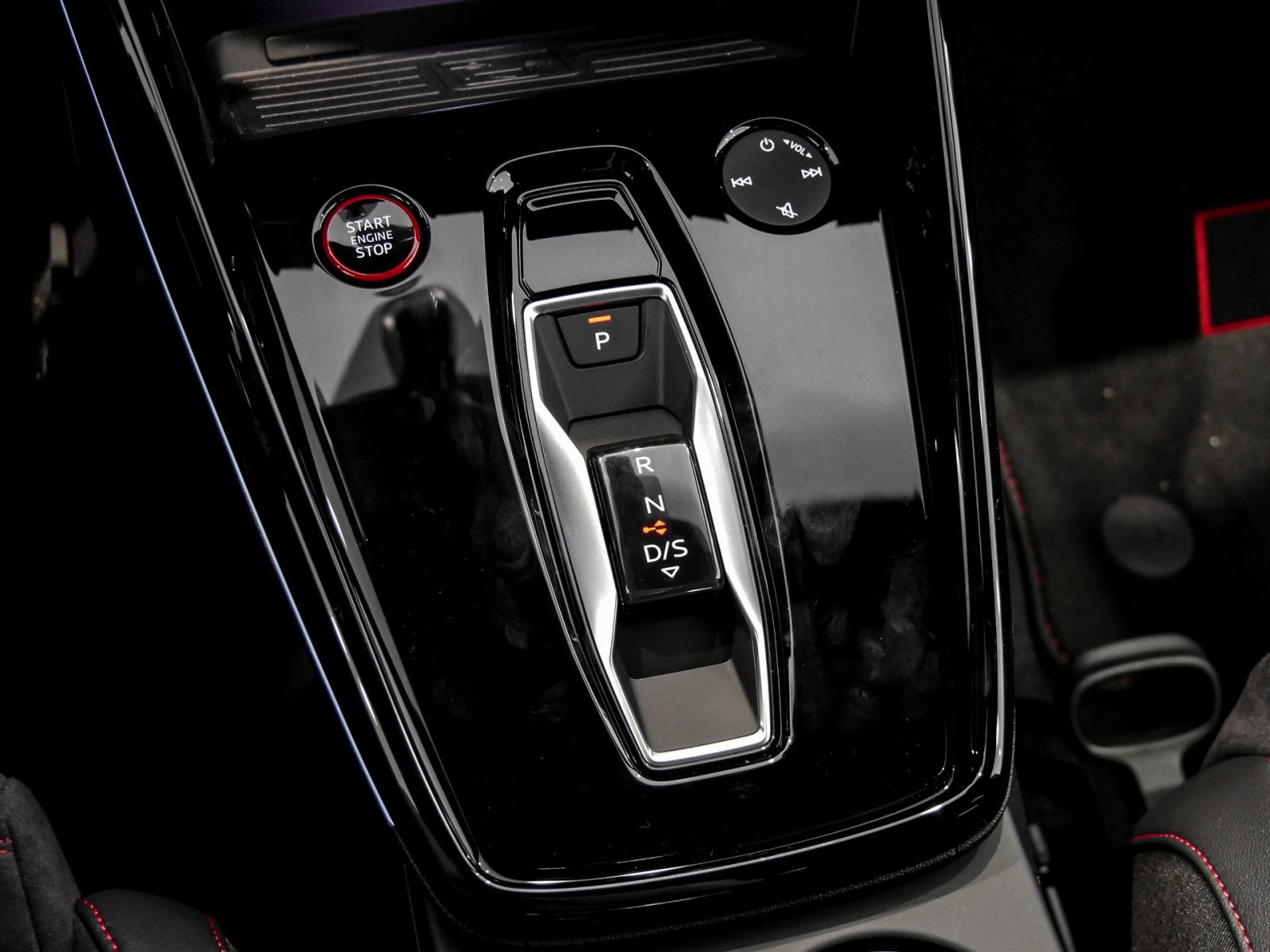 Audi RS3 Sportback S tronic Carbon+Assistenzpaket+RSDesignpaket+