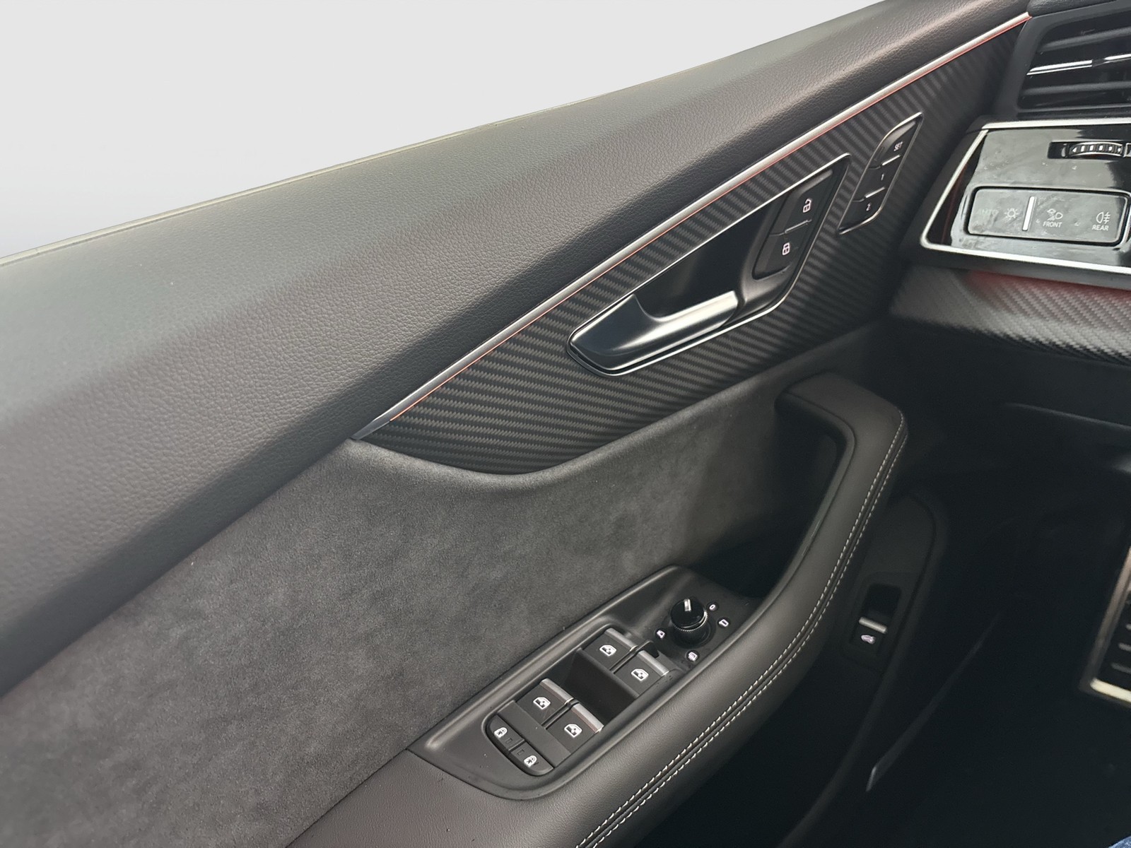 Audi SQ8 quattro PANO STANDHZ. B&O AHK 360°CAM LM23