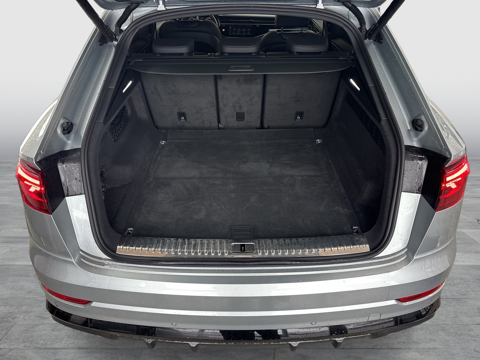 Audi SQ8 quattro PANO STANDHZ. B&O AHK 360°CAM LM23