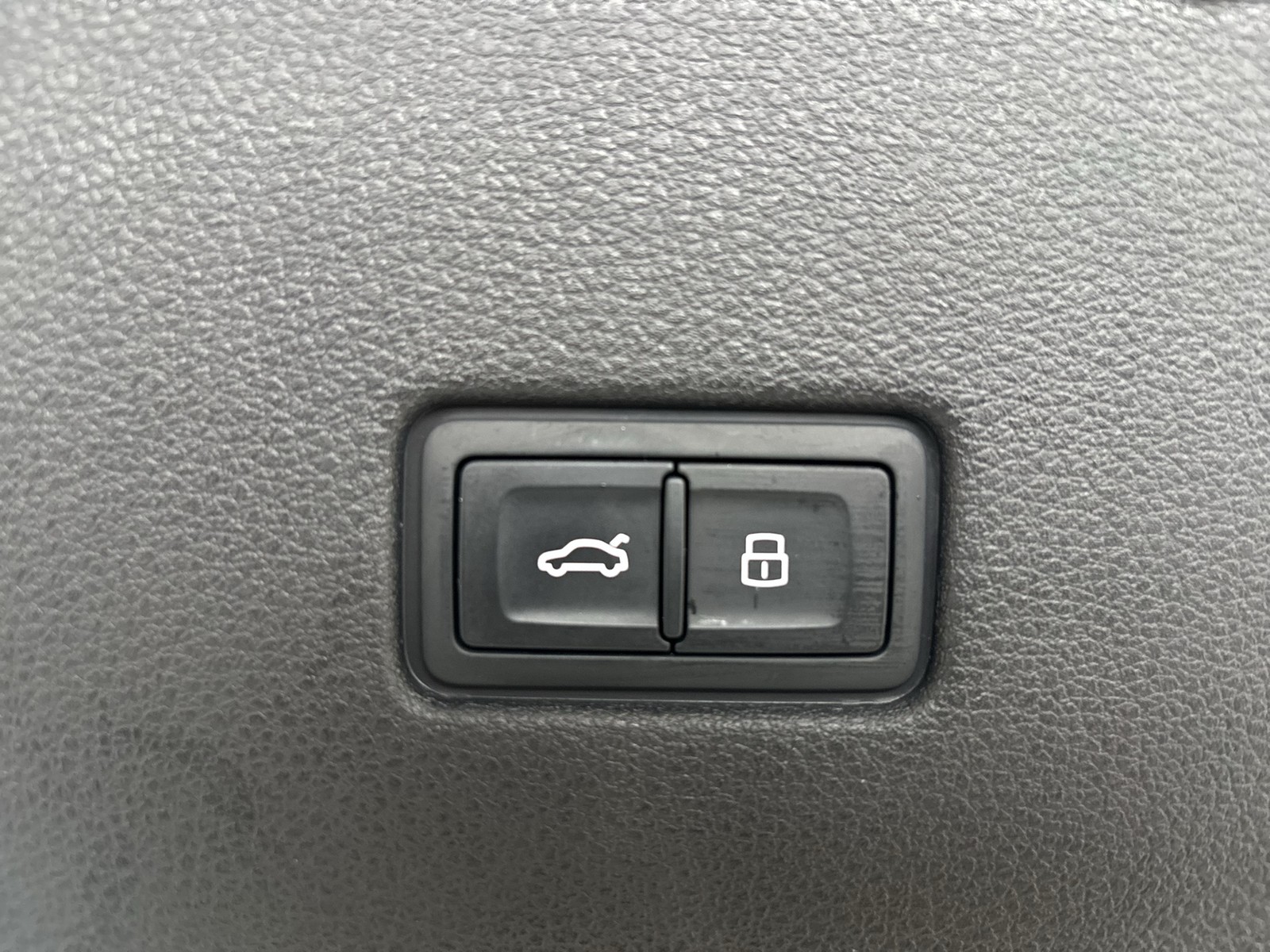 Audi SQ8 quattro PANO STANDHZ. B&O AHK 360°CAM LM23