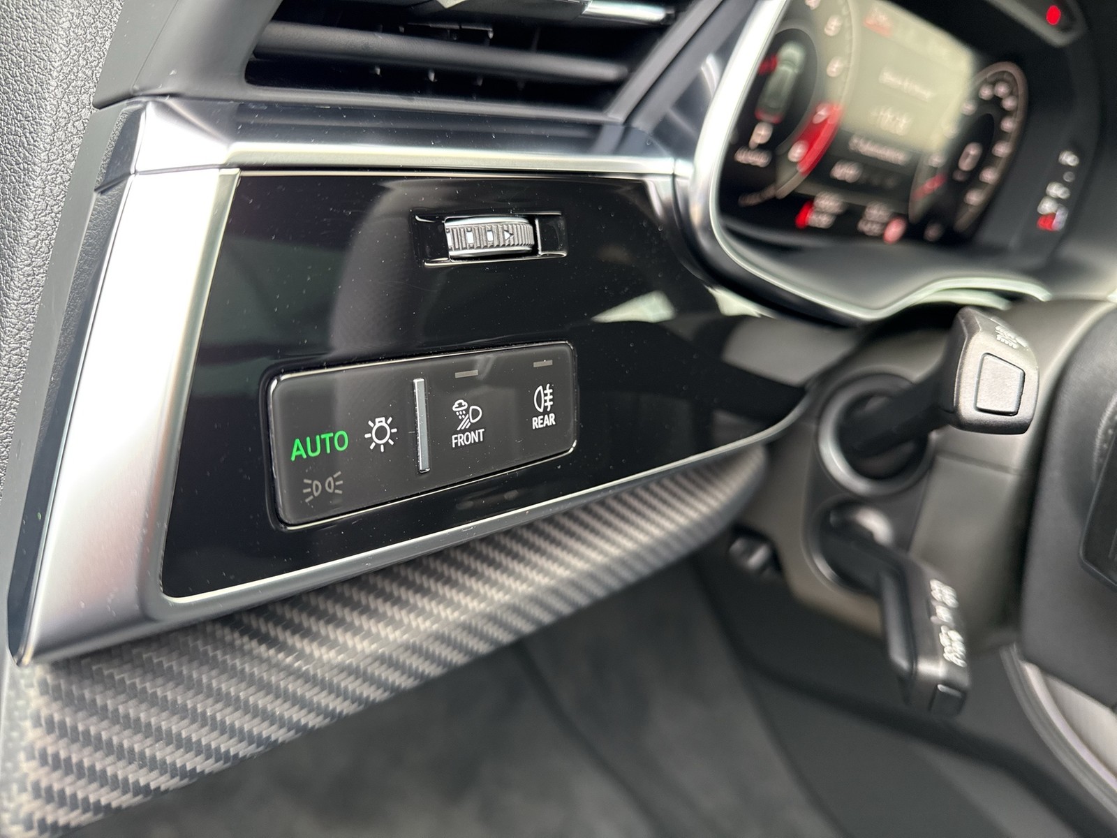 Audi SQ8 quattro PANO STANDHZ. B&O AHK 360°CAM LM23