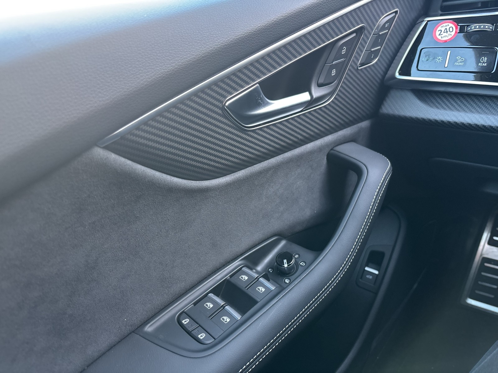 Audi SQ8 quattro PANO B&O AHK CAM LM22 HEAD-UP ACC