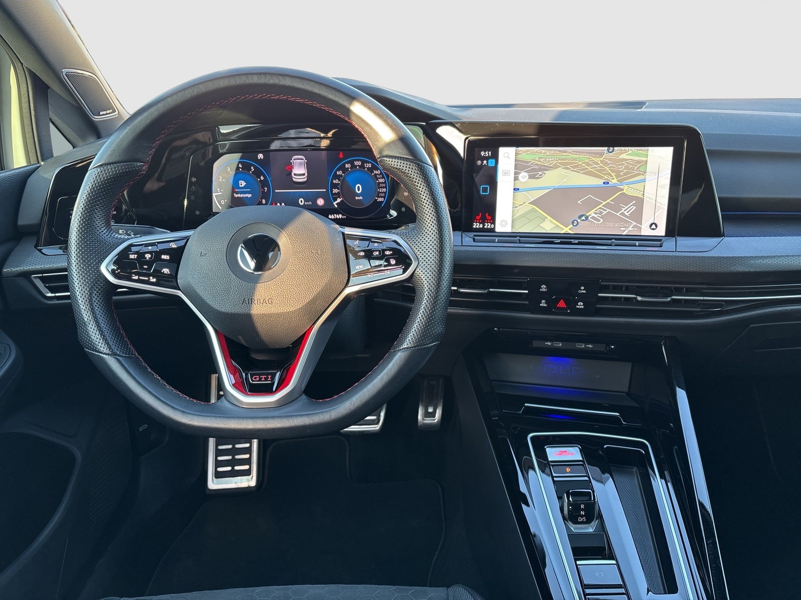 Volkswagen Golf VIII 2.0 GTI CLUBSPORT PANO CAM ACC 19Z NAVI
