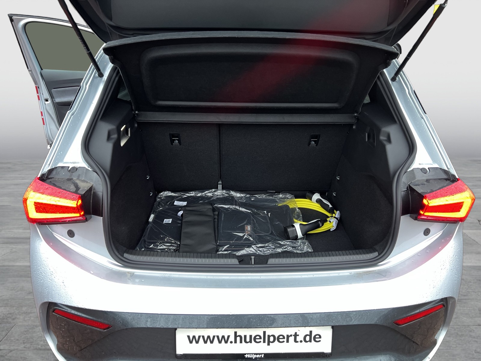 Cupra Born EDITION DYNAMIC 360CAM ACC LM19 NAVI SITZHZ