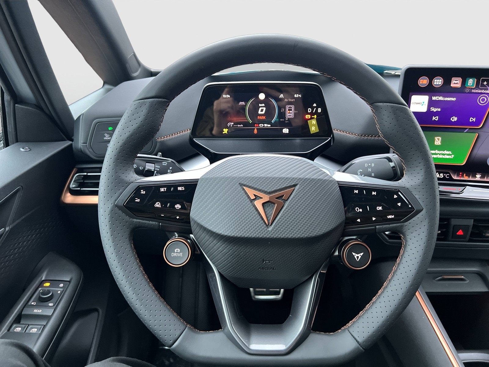 Cupra Born EDITION DYNAMIC 360CAM ACC LM19 NAVI SITZHZ