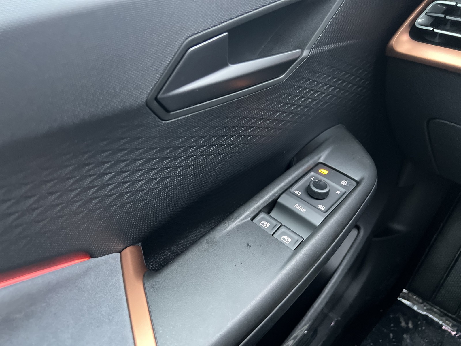 Cupra Born EDITION DYNAMIC 360CAM ACC LM19 NAVI SITZHZ