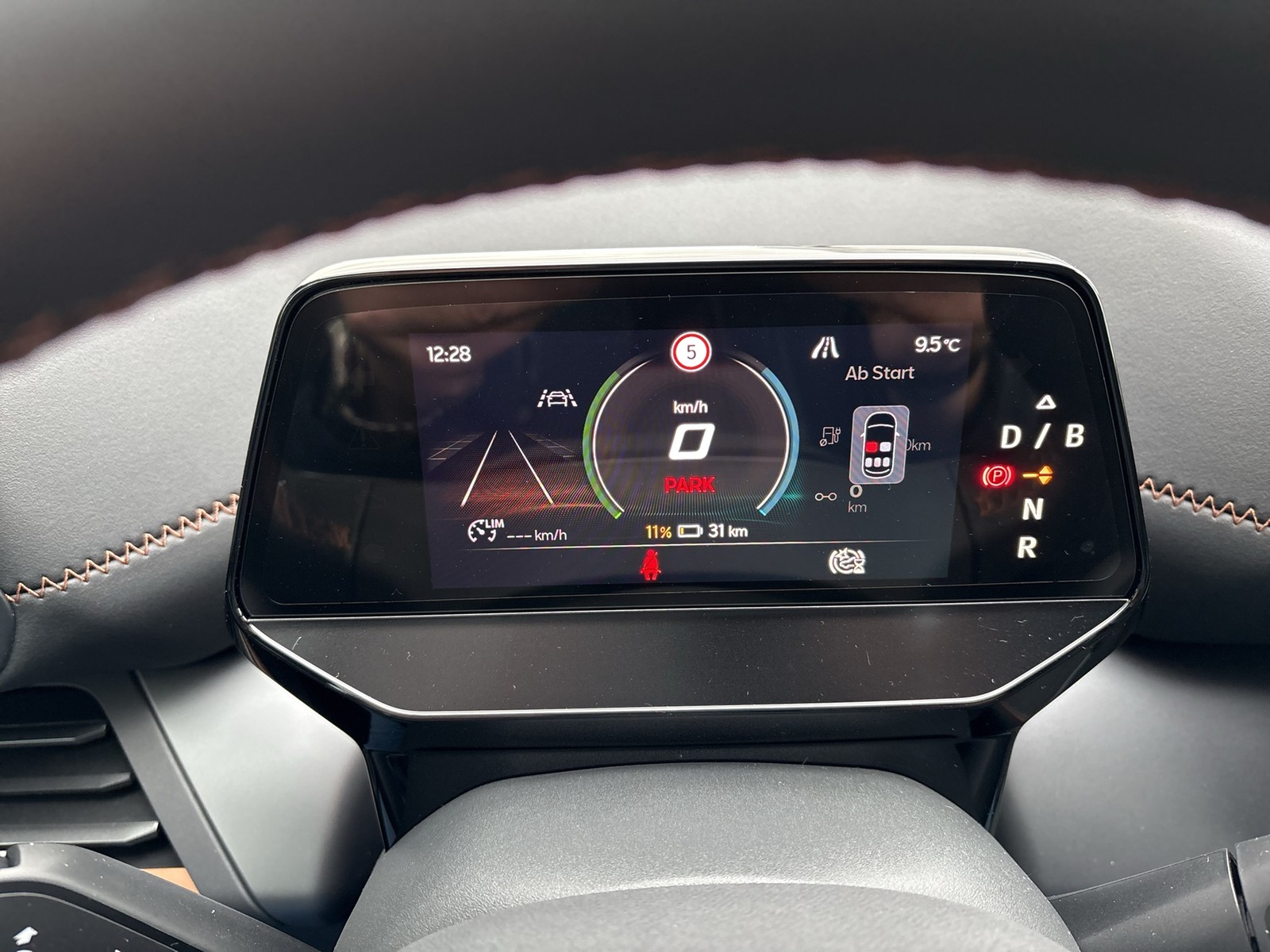 Cupra Born EDITION DYNAMIC 360CAM ACC LM19 NAVI SITZHZ