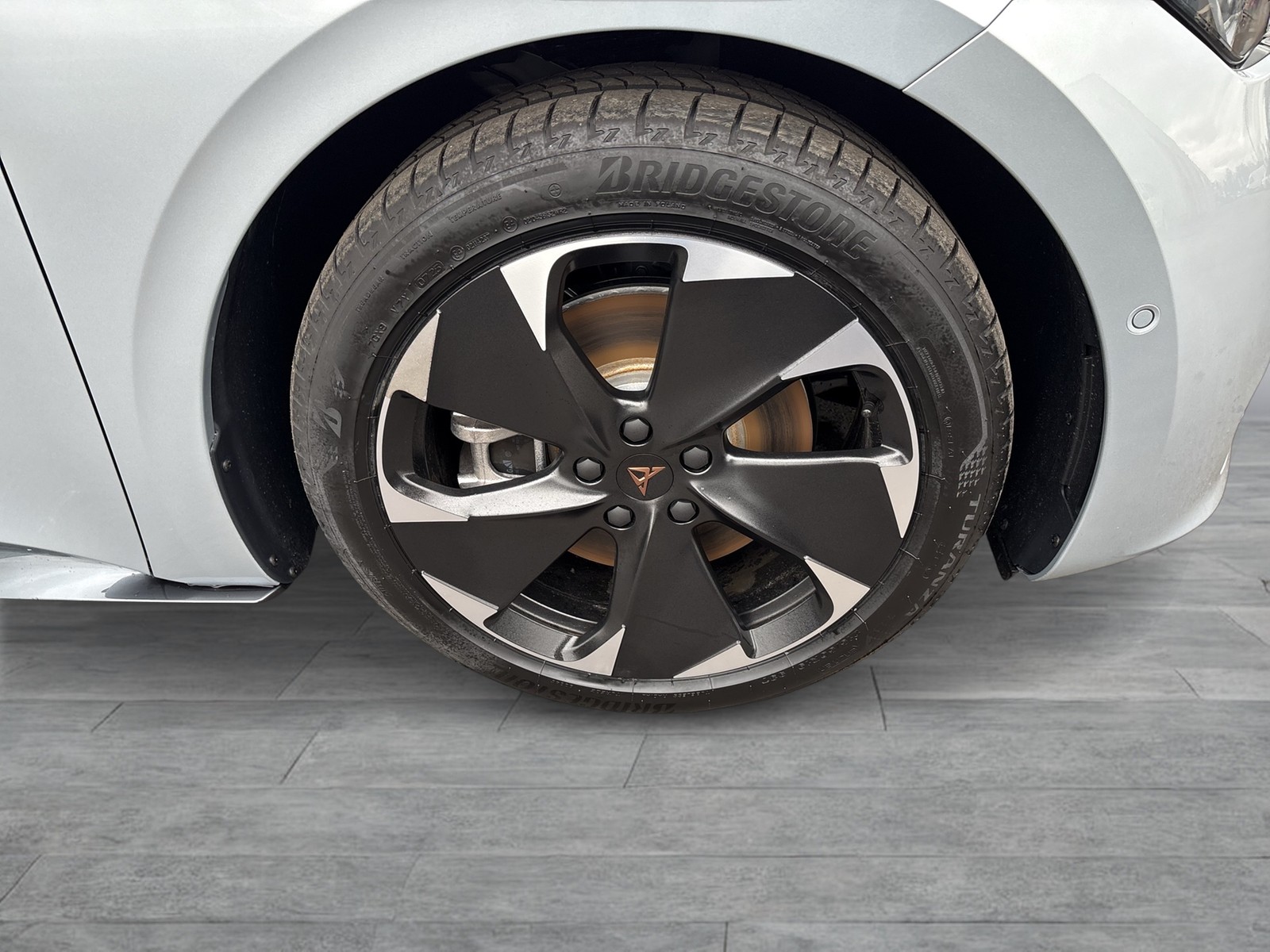 Cupra Born EDITION DYNAMIC 360CAM ACC LM19 NAVI SITZHZ