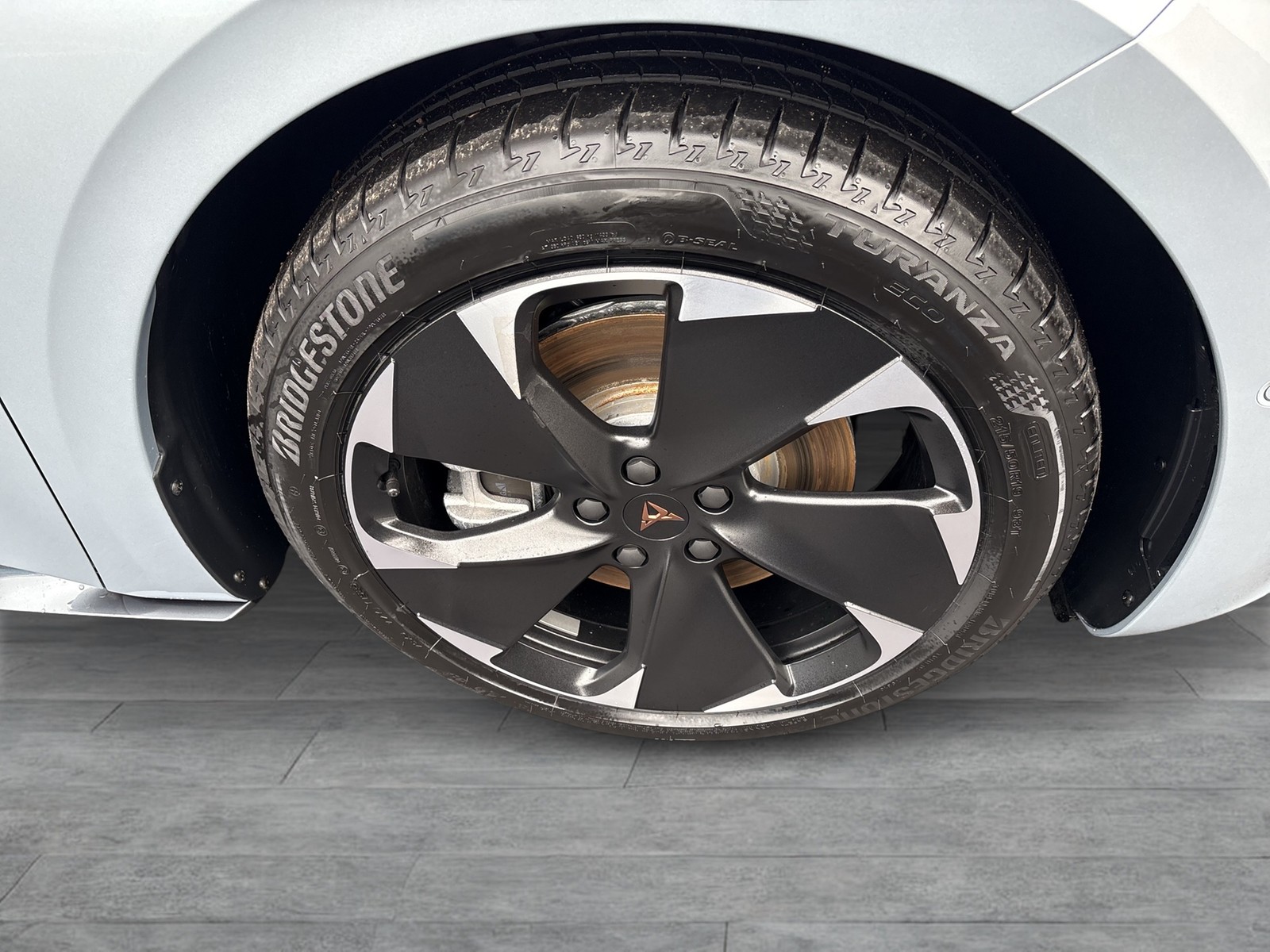 Cupra Born EDITION DYNAMIC 360CAM ACC LM19 NAVI SITZHZ