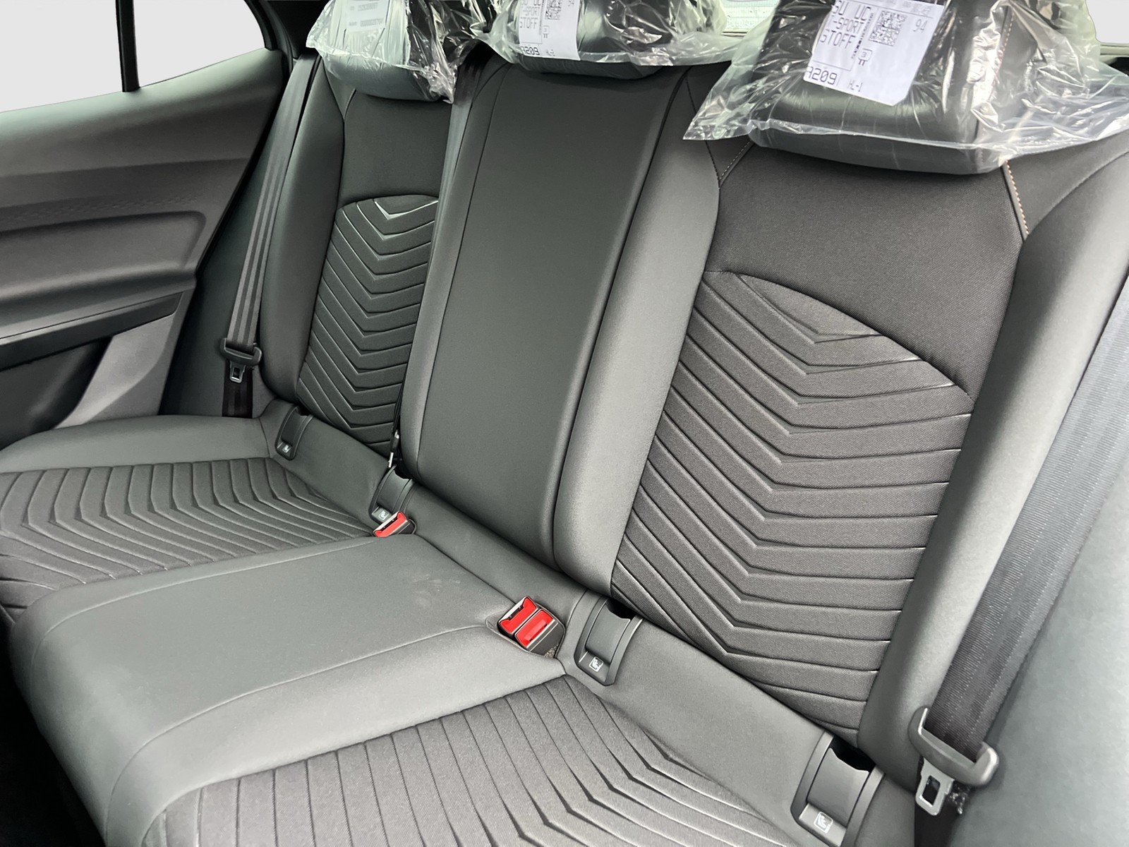 Cupra Born EDITION DYNAMIC 360CAM ACC LM19 NAVI SITZHZ