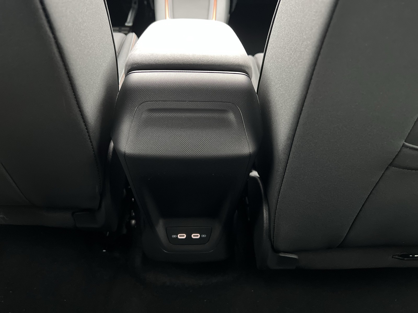 Cupra Born EDITION DYNAMIC 360CAM ACC LM19 NAVI SITZHZ