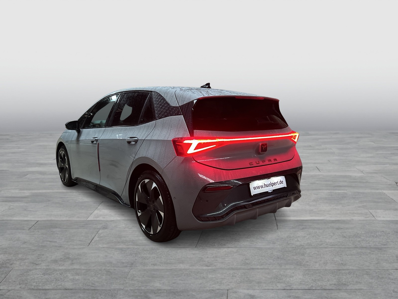 Cupra Born EDITION DYNAMIC 360CAM ACC LM19 NAVI SITZHZ