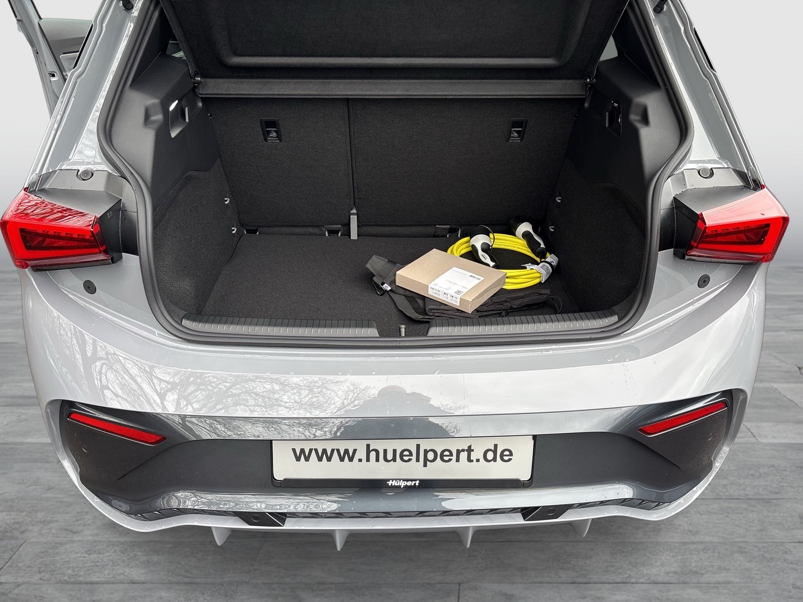 Cupra Born EDITION DYNAMIC 360CAM ACC LM19 NAVI SITZHZ