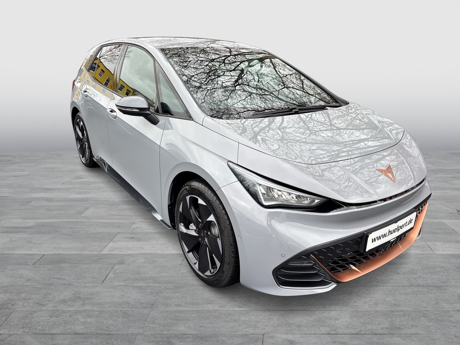 Cupra Born EDITION DYNAMIC 360CAM ACC LM19 NAVI SITZHZ