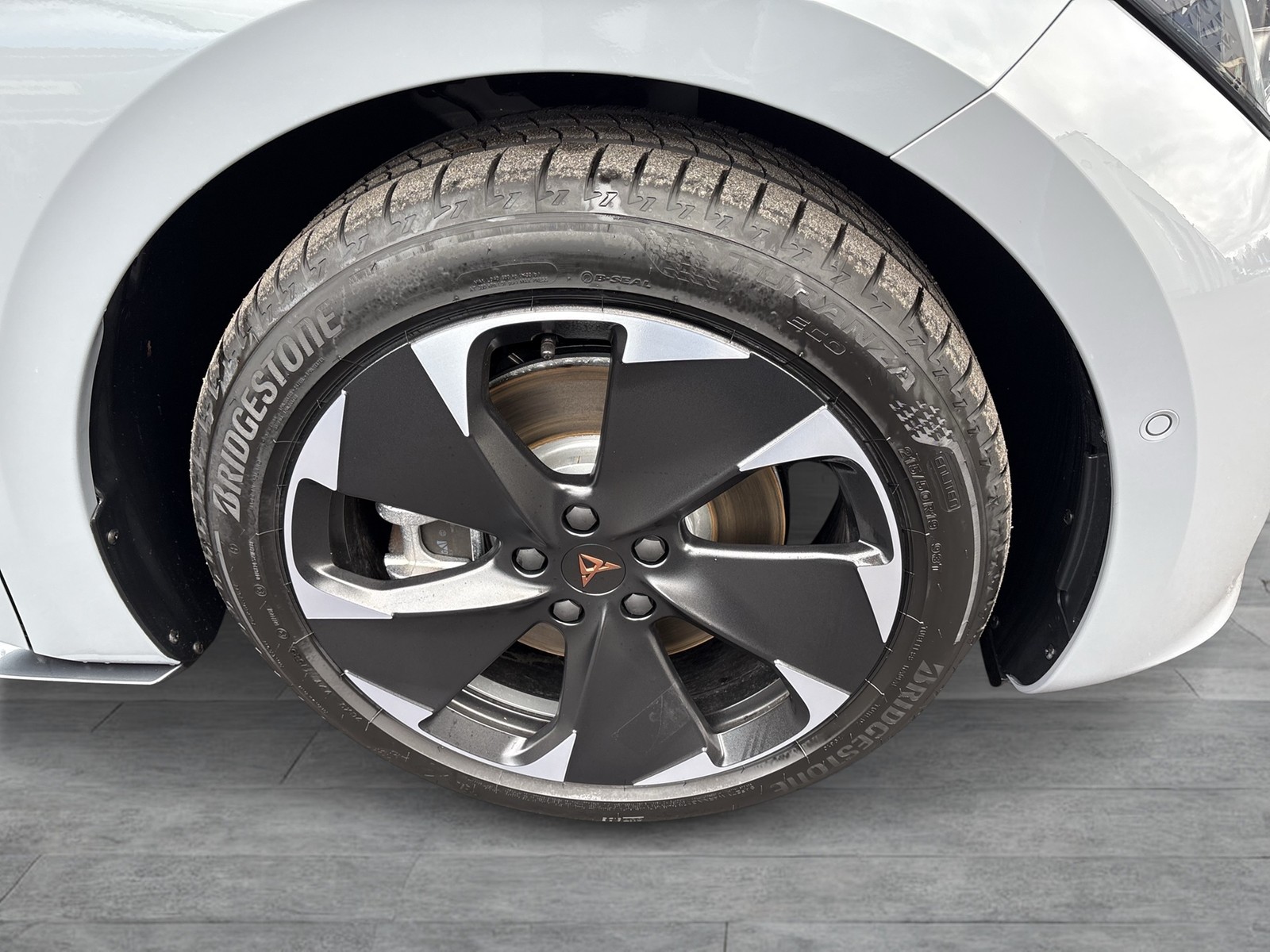 Cupra Born EDITION DYNAMIC 360CAM ACC LM19 NAVI SITZHZ