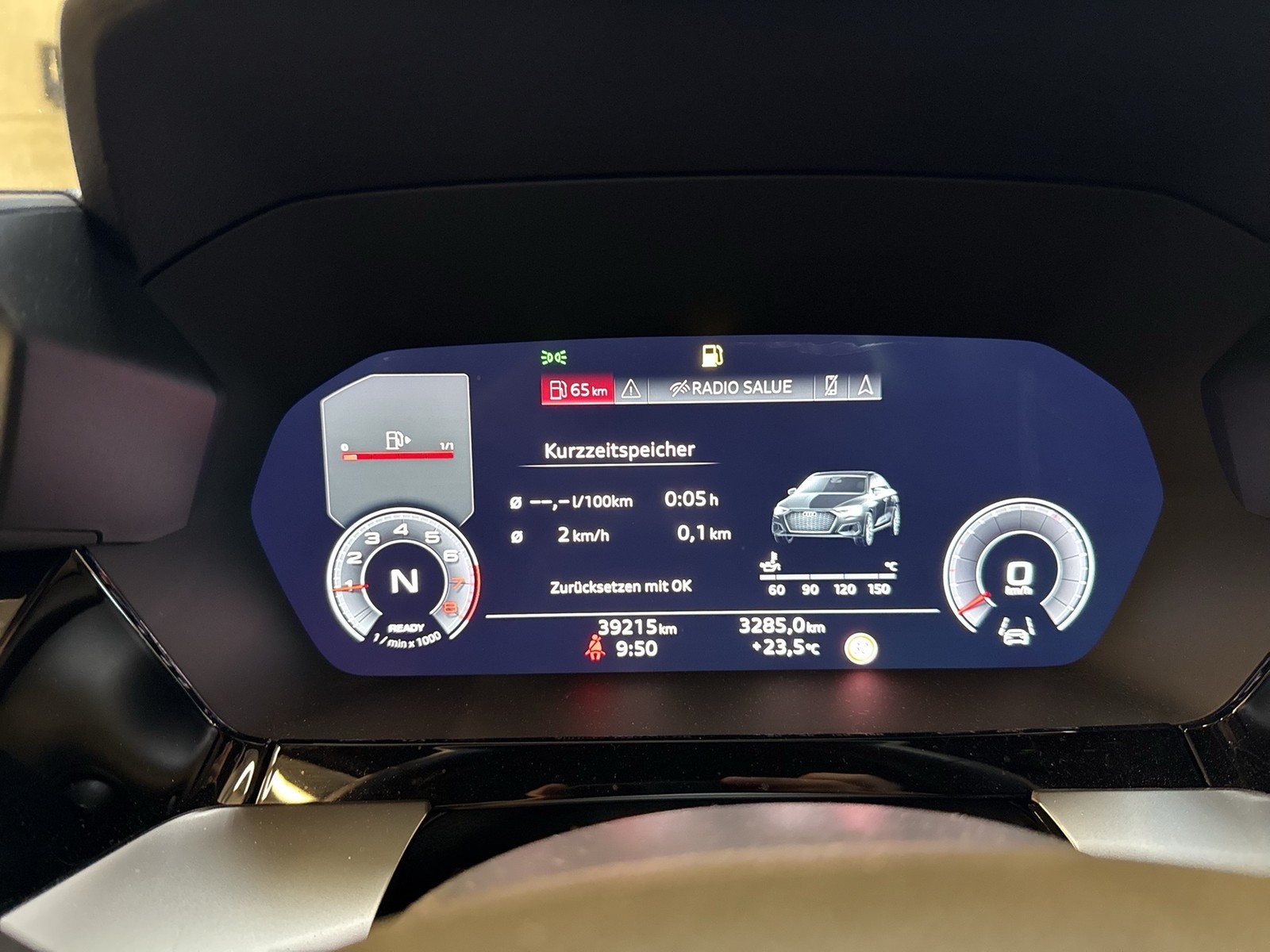 Audi A3 35 LIM. S LINE BLACKPAK ACC LM18 NAVI+ SITZHEIZUNG