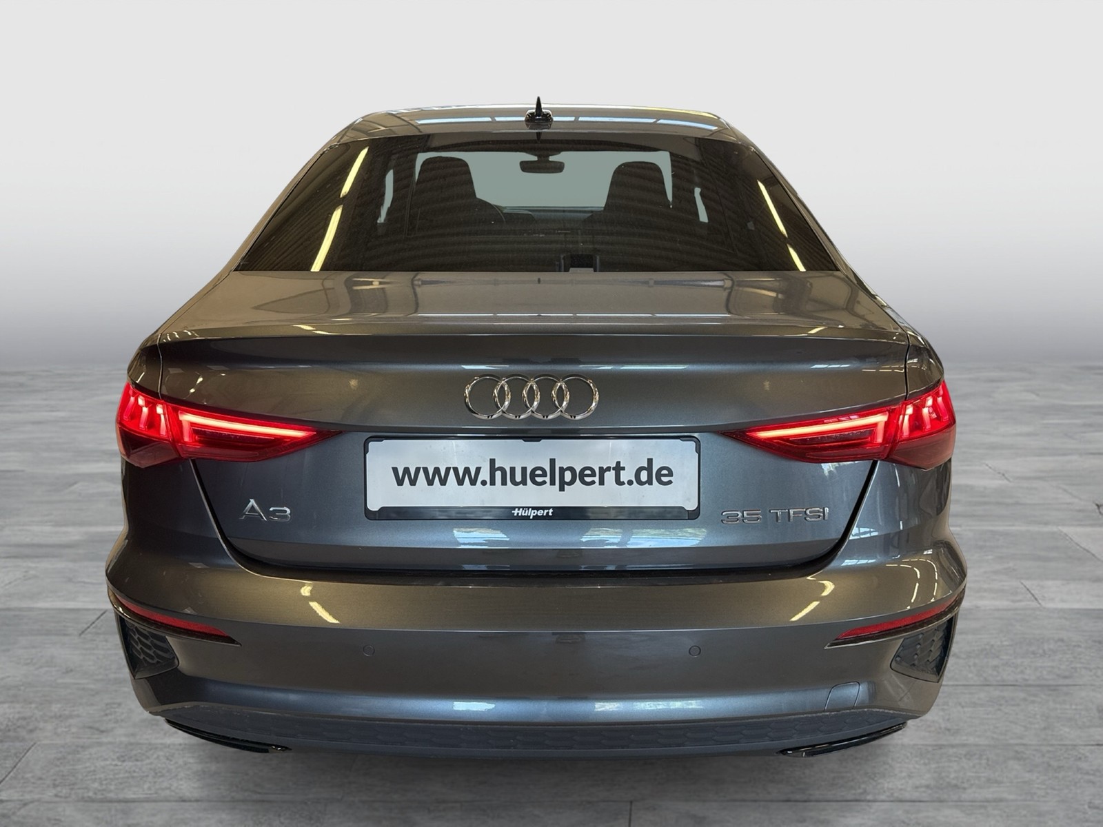 Audi A3 35 LIM. S LINE BLACKPAK ACC LM18 NAVI+ SITZHEIZUNG