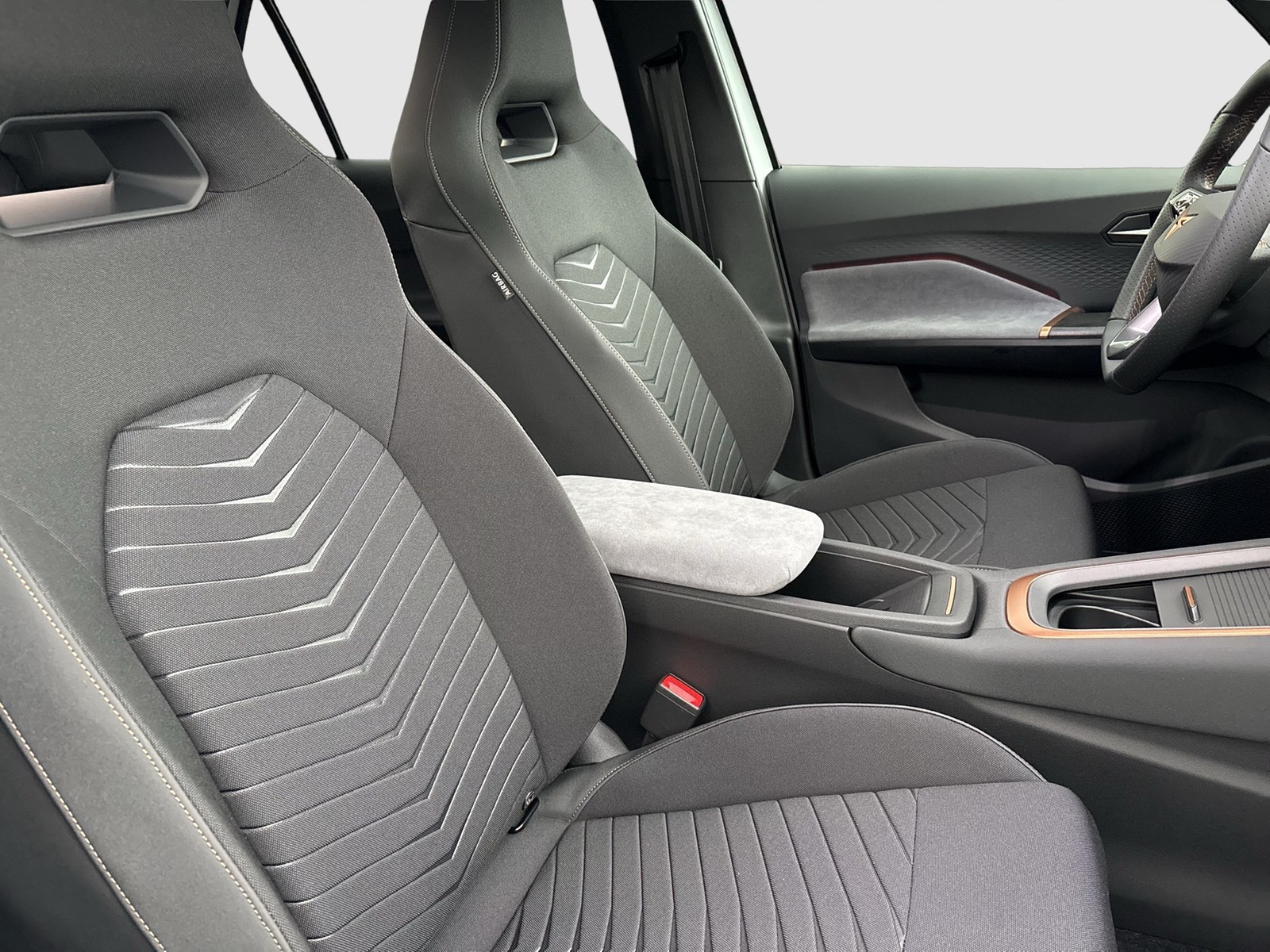 Cupra Born EDITION DYNAMIC 360CAM ACC LM19 NAVI SITZHZ