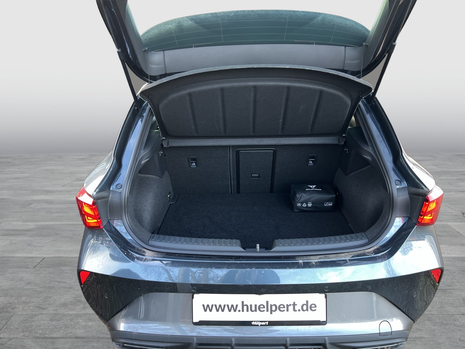 Cupra Leon 1.5 eTSI FACELIFT CAM ACC LM18 NAVI CARPLAY