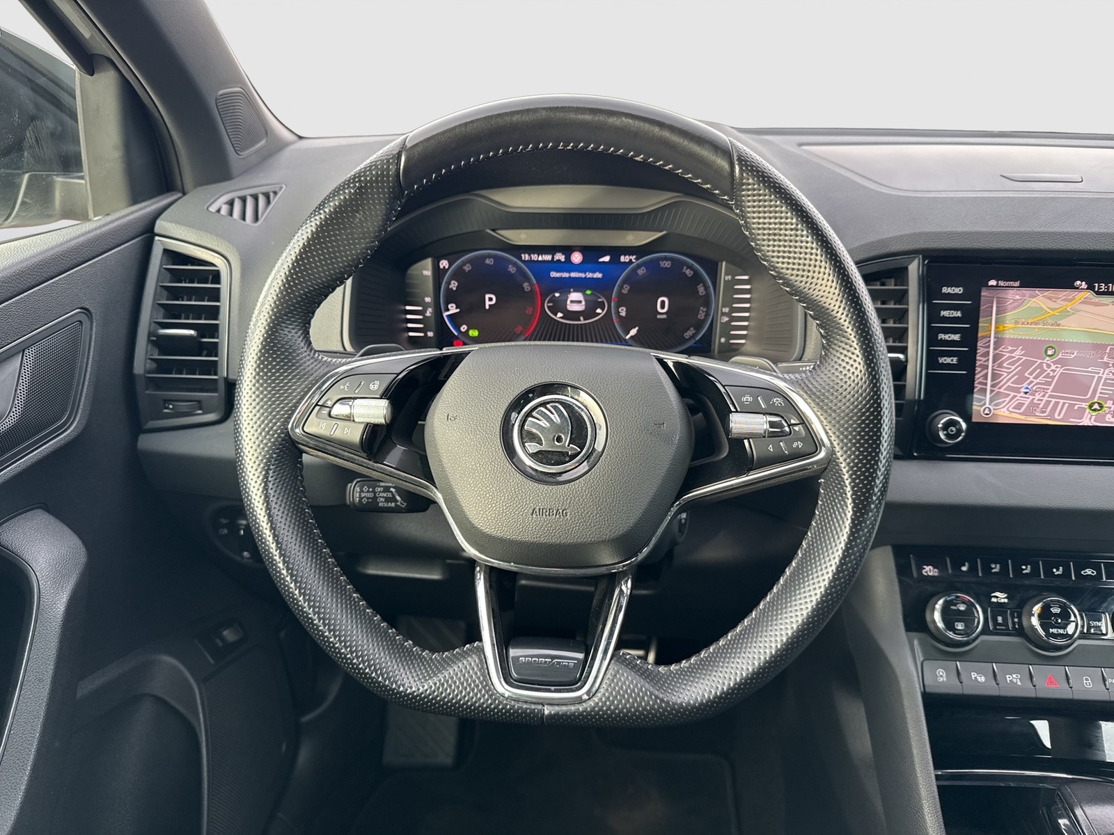 Skoda Karoq 1.5 SPORTLINE STANDHZ. AHK 360CAM E-KLAPPE