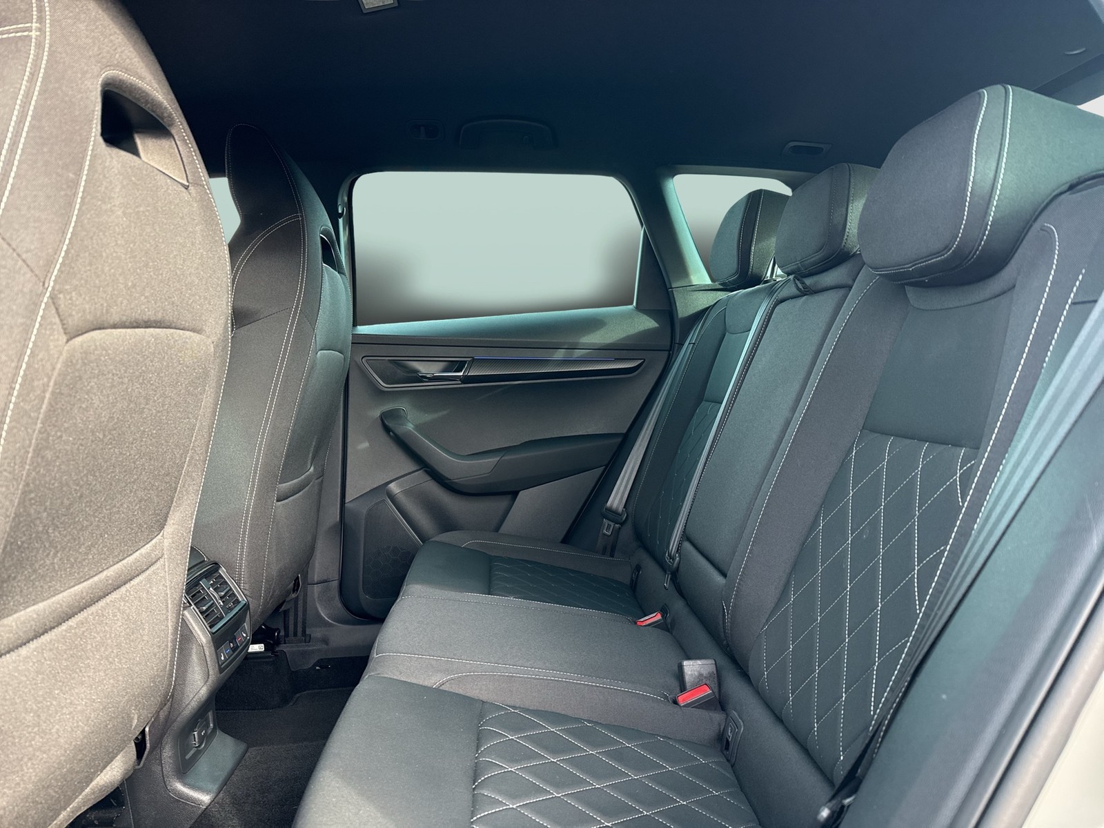 Skoda Karoq 1.5 SPORTLINE STANDHZ. AHK 360CAM E-KLAPPE