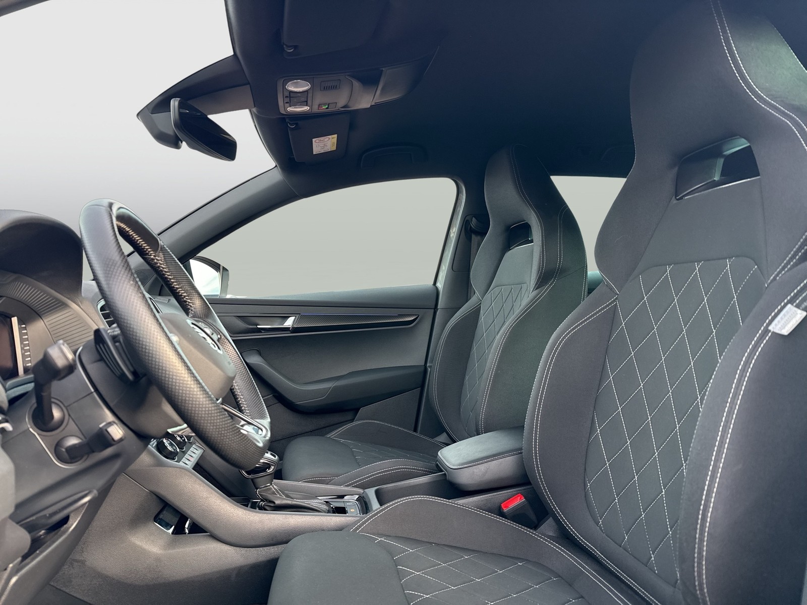 Skoda Karoq 1.5 SPORTLINE STANDHZ. AHK 360CAM E-KLAPPE